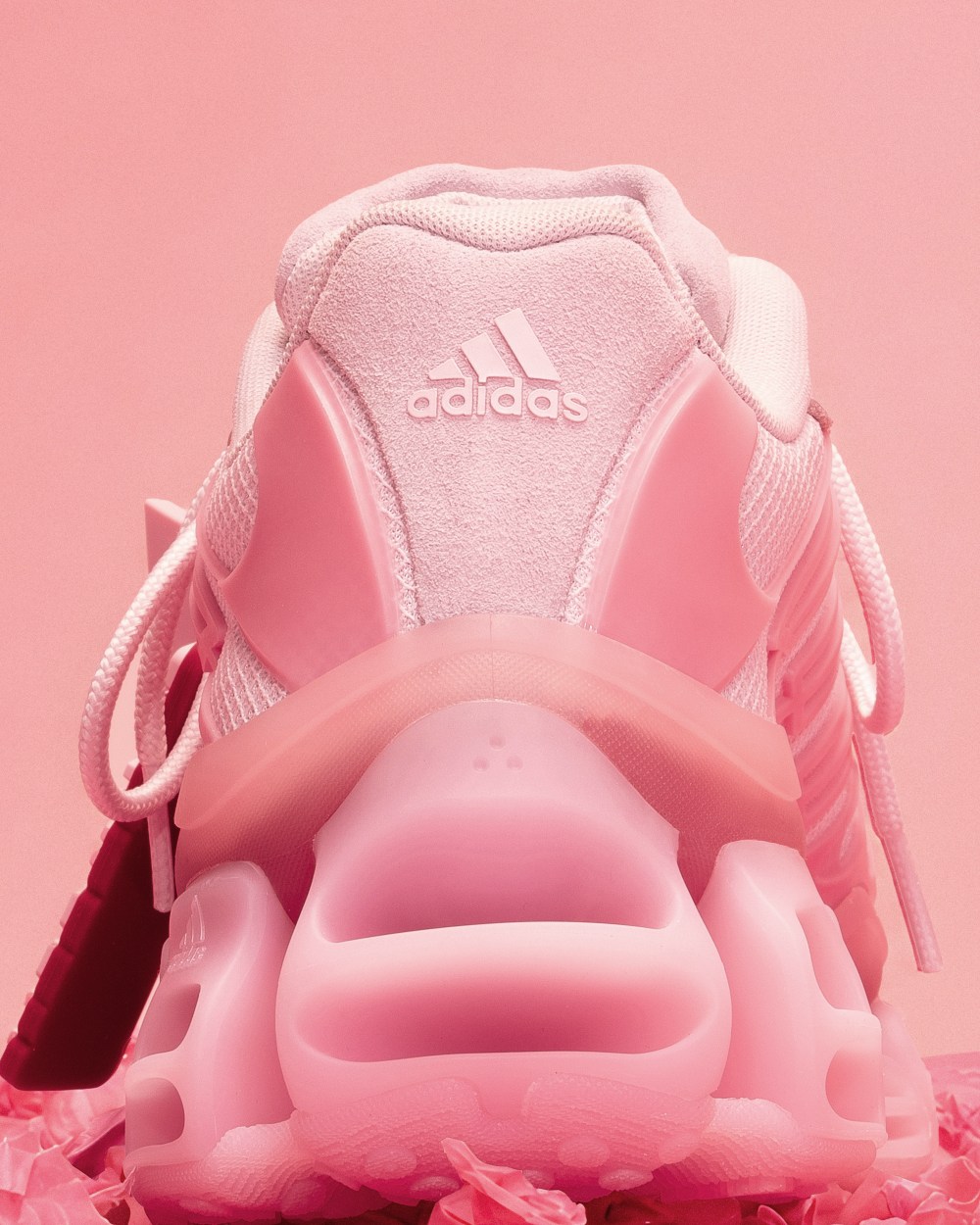 El rosa XXL de Willy Chavarria aterriza en adidas Originals