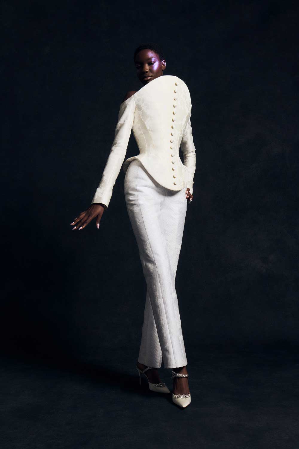 Harris Reed SS27: el volumen escultórico reina en Londres