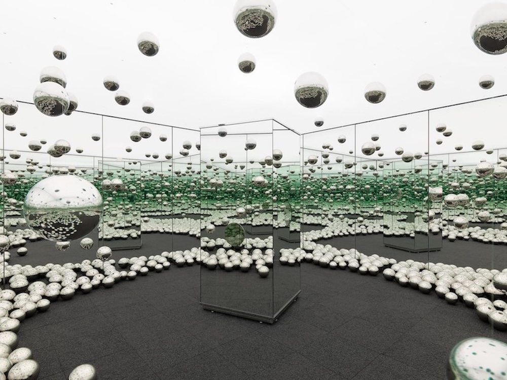 Yayoi Kusama 1929–2026. Seis momentos de una artista ∞