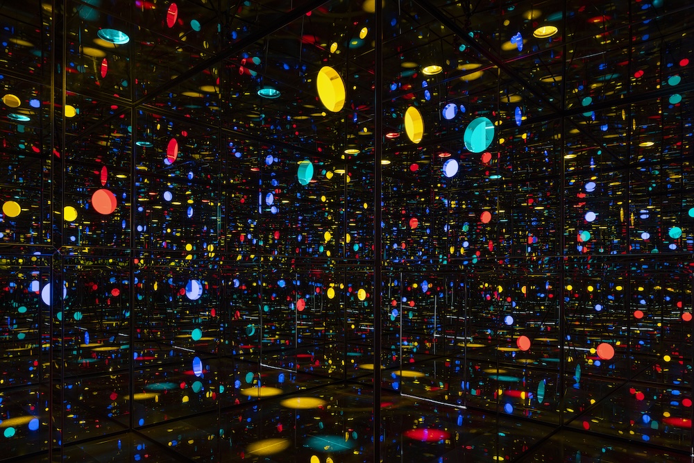 Yayoi Kusama 1929–2026. Seis momentos de una artista ∞