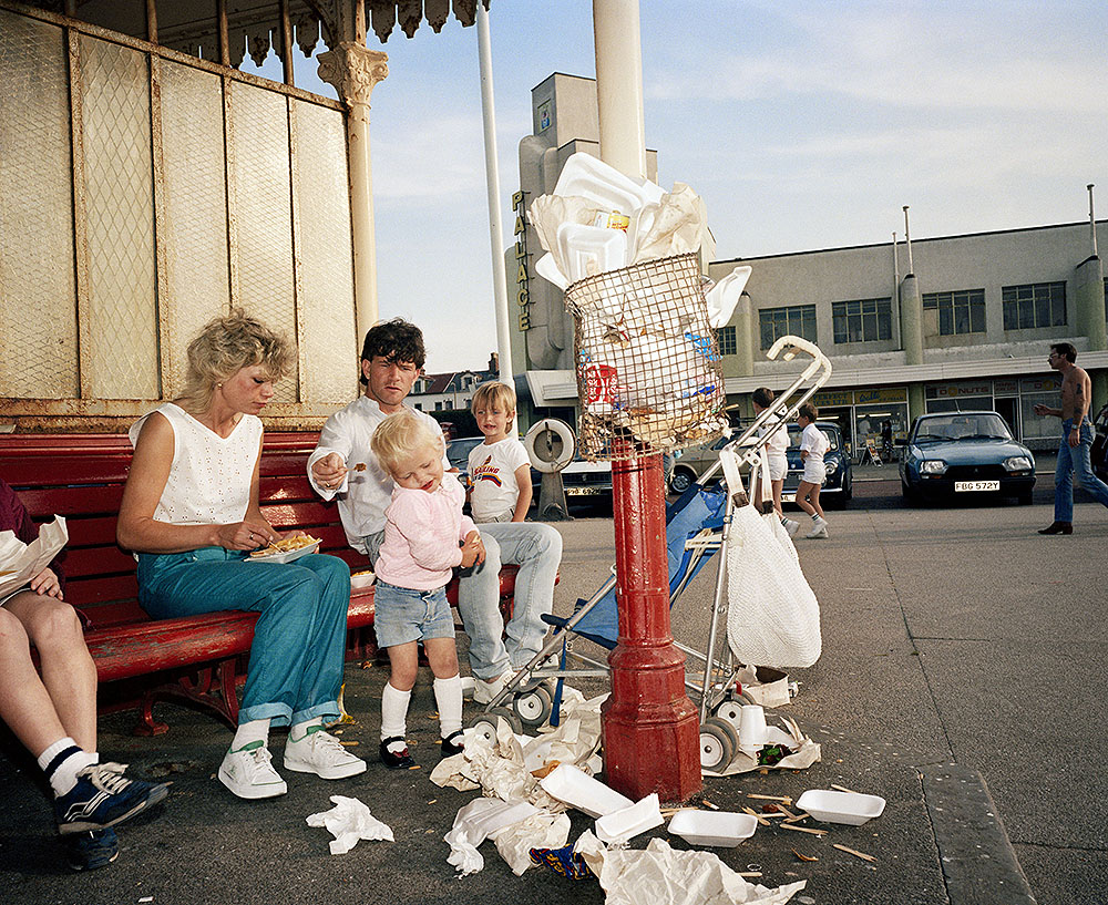 Martin Parr: el arte de mirar lo cotidiano llega a Madrid