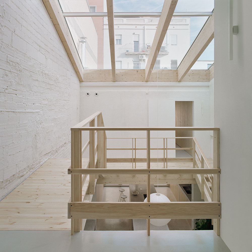 La austeridad luminosa de Aramé Studio en Villa Victoria