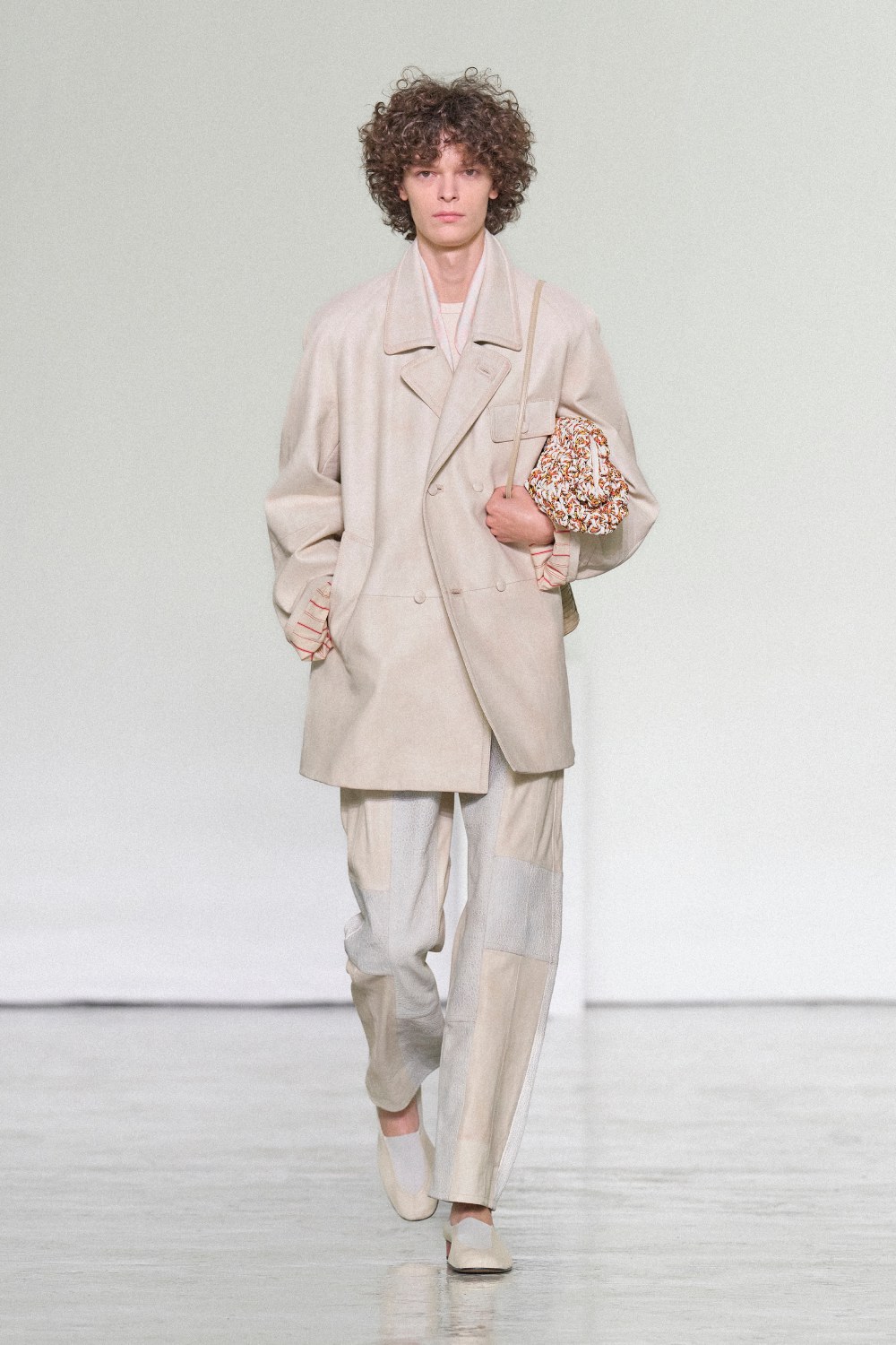 La nueva colección de Bottega Veneta invita a desvestirse