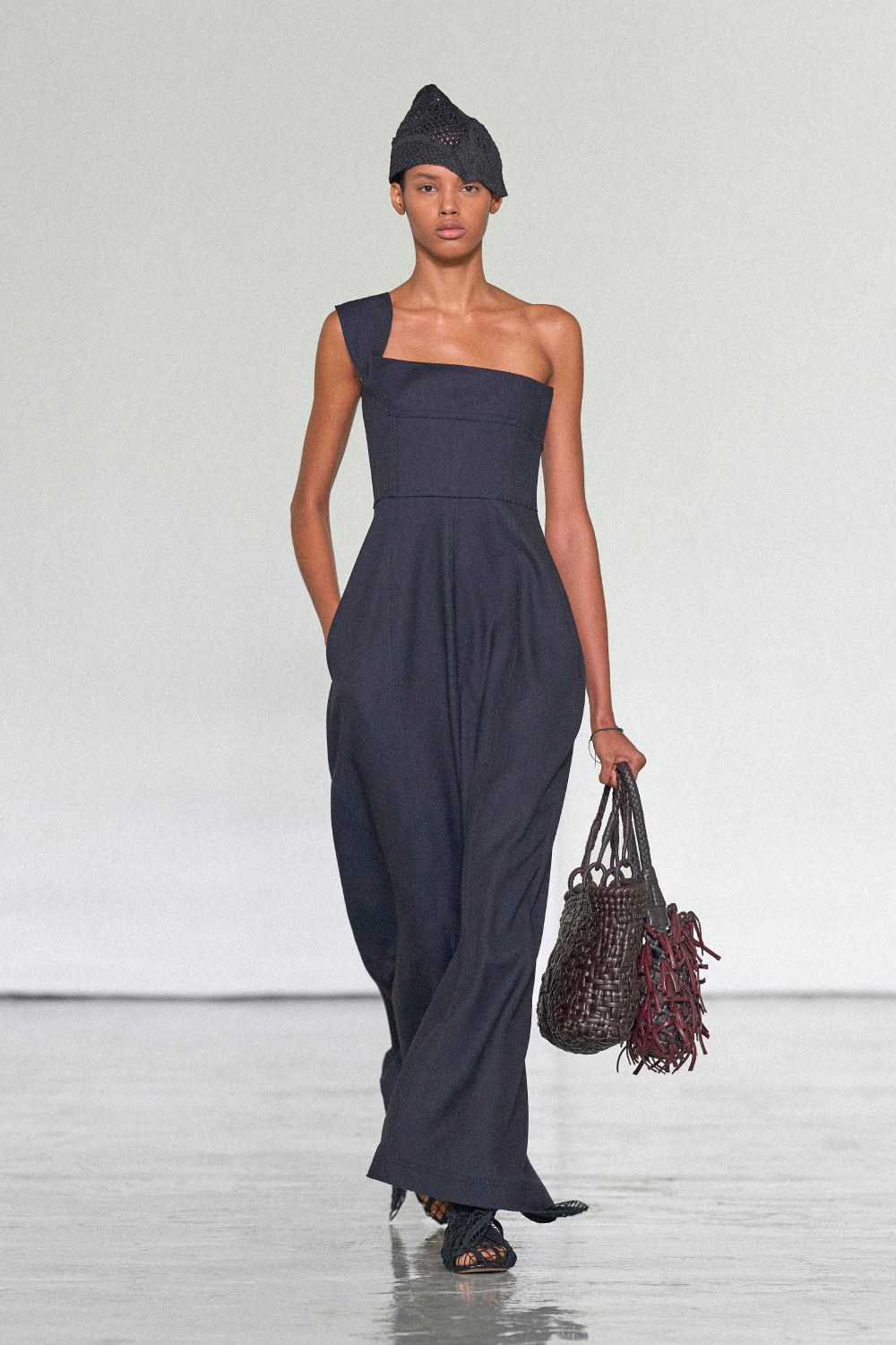 La nueva colección de Bottega Veneta invita a desvestirse