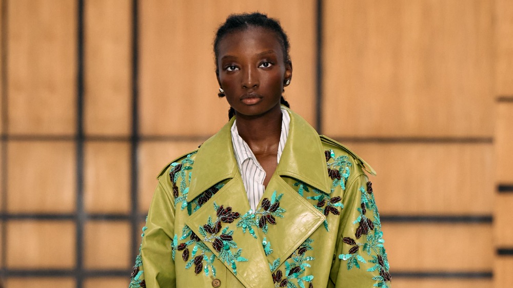 Burberry SS27 vuelve a su esencia utilitaria y campestre