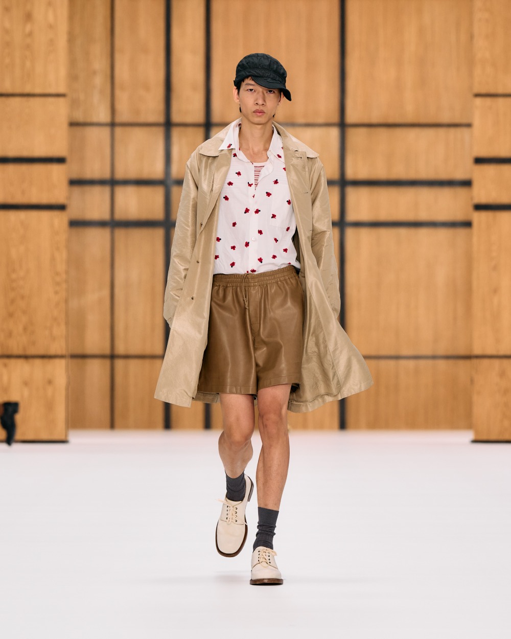 Burberry SS27 vuelve a su esencia utilitaria y campestre