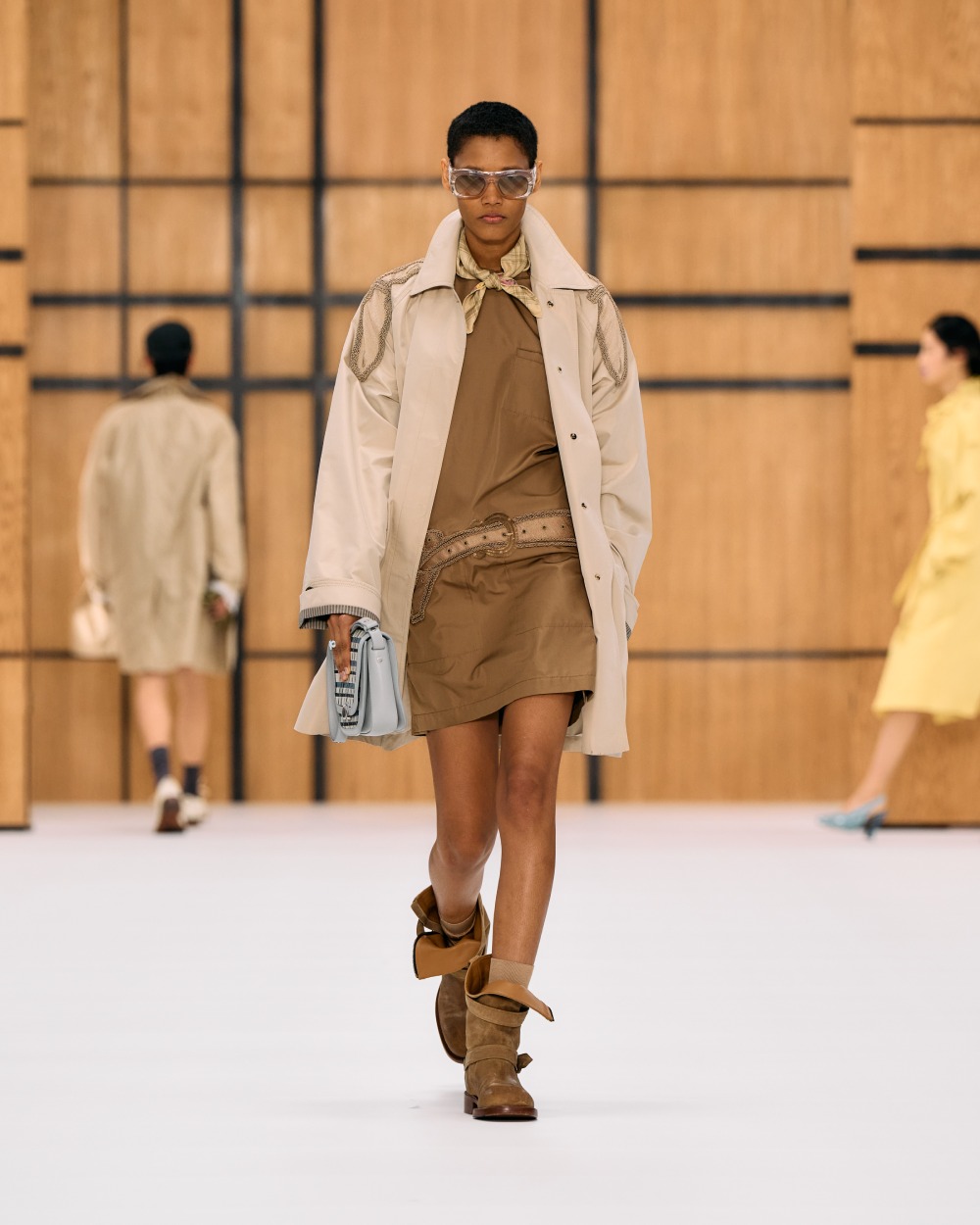 Burberry SS27 vuelve a su esencia utilitaria y campestre