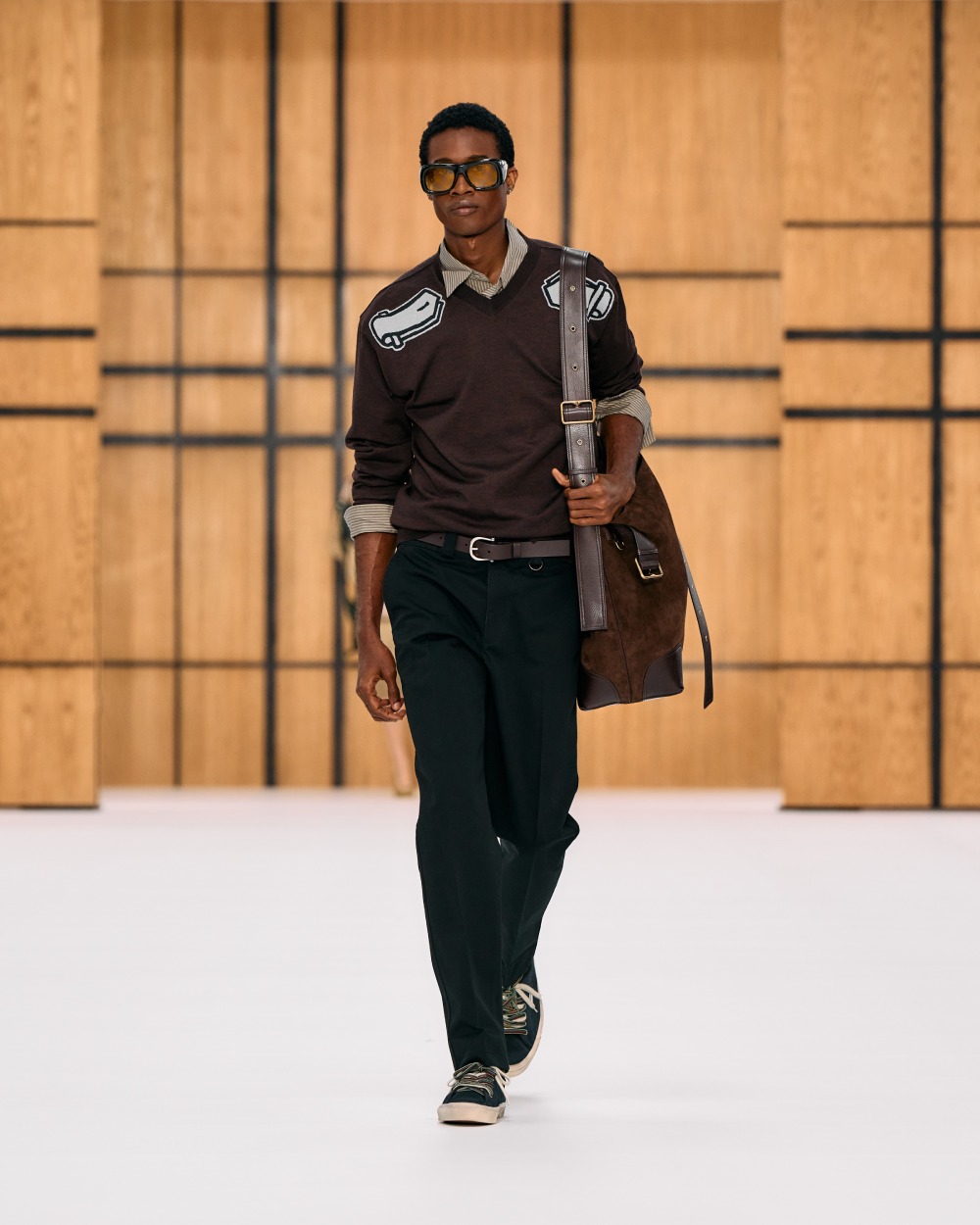 Burberry SS27 vuelve a su esencia utilitaria y campestre