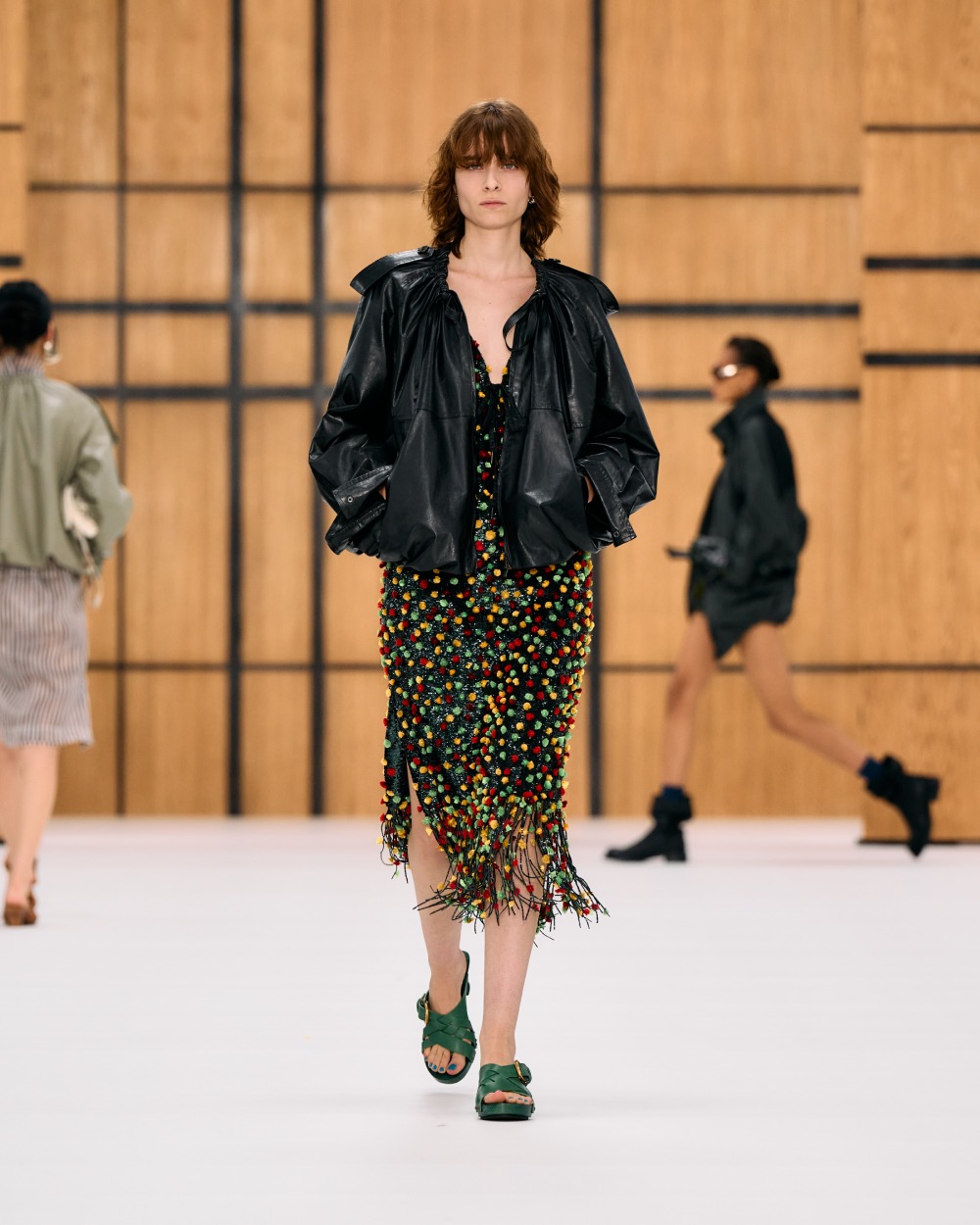 Burberry SS27 vuelve a su esencia utilitaria y campestre