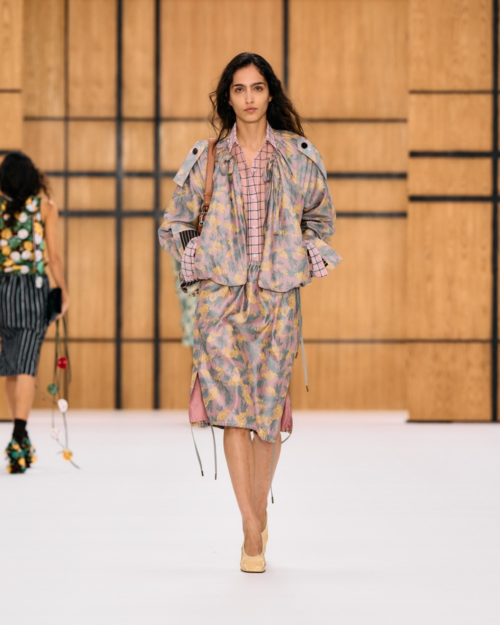 Burberry SS27 vuelve a su esencia utilitaria y campestre