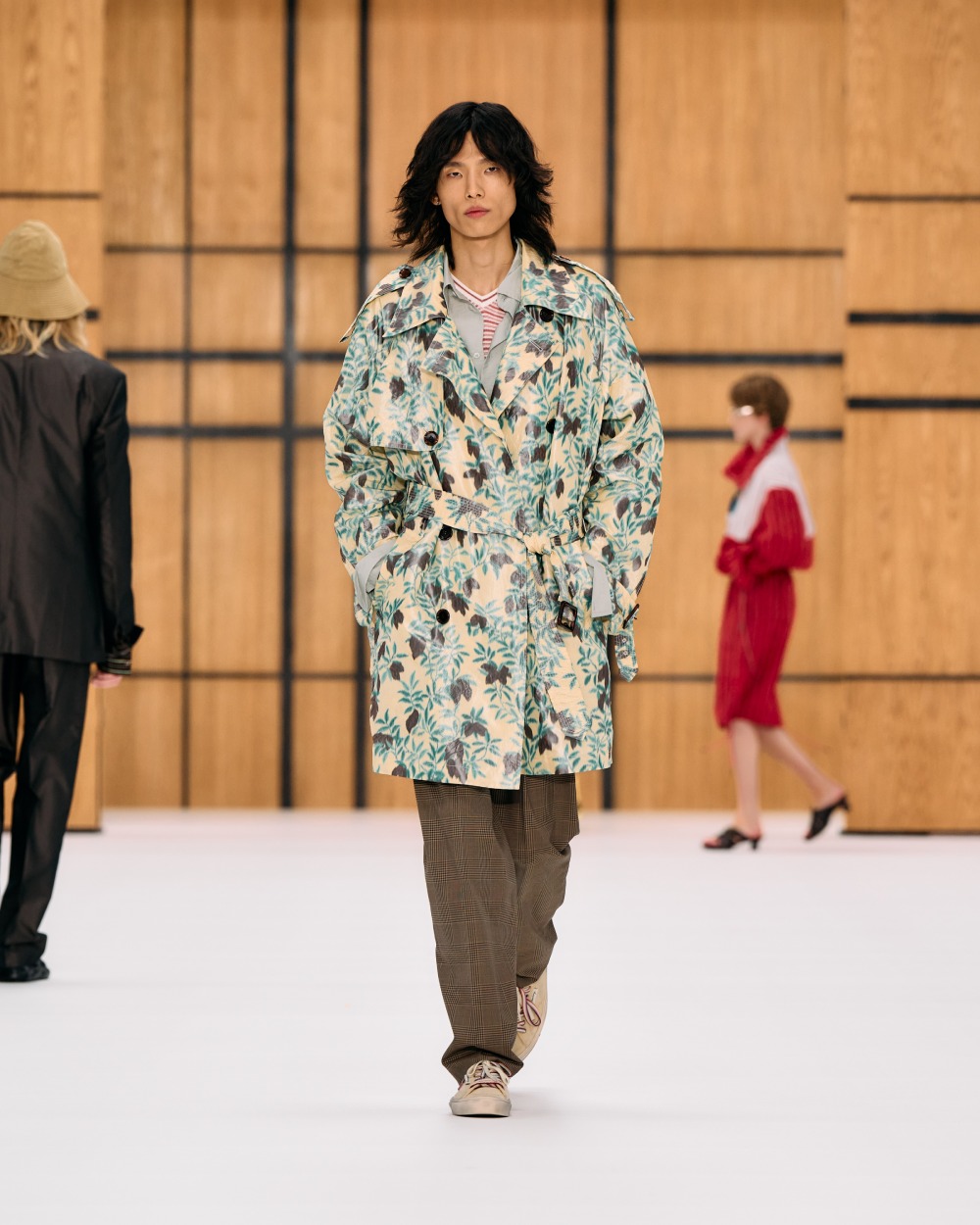 Burberry SS27 vuelve a su esencia utilitaria y campestre