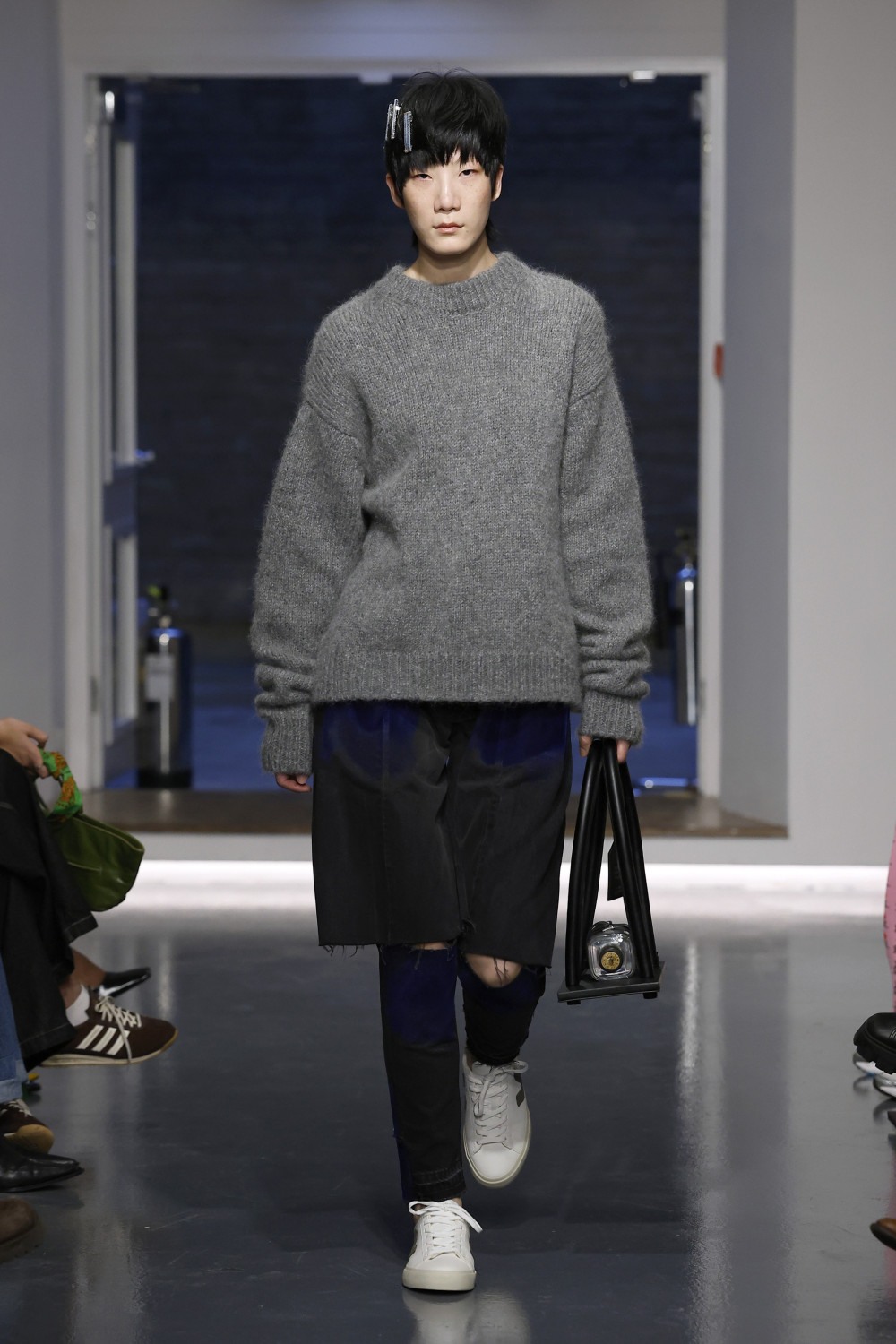 Ksenia Schnaider FW26: cuando el denim rompe las reglas