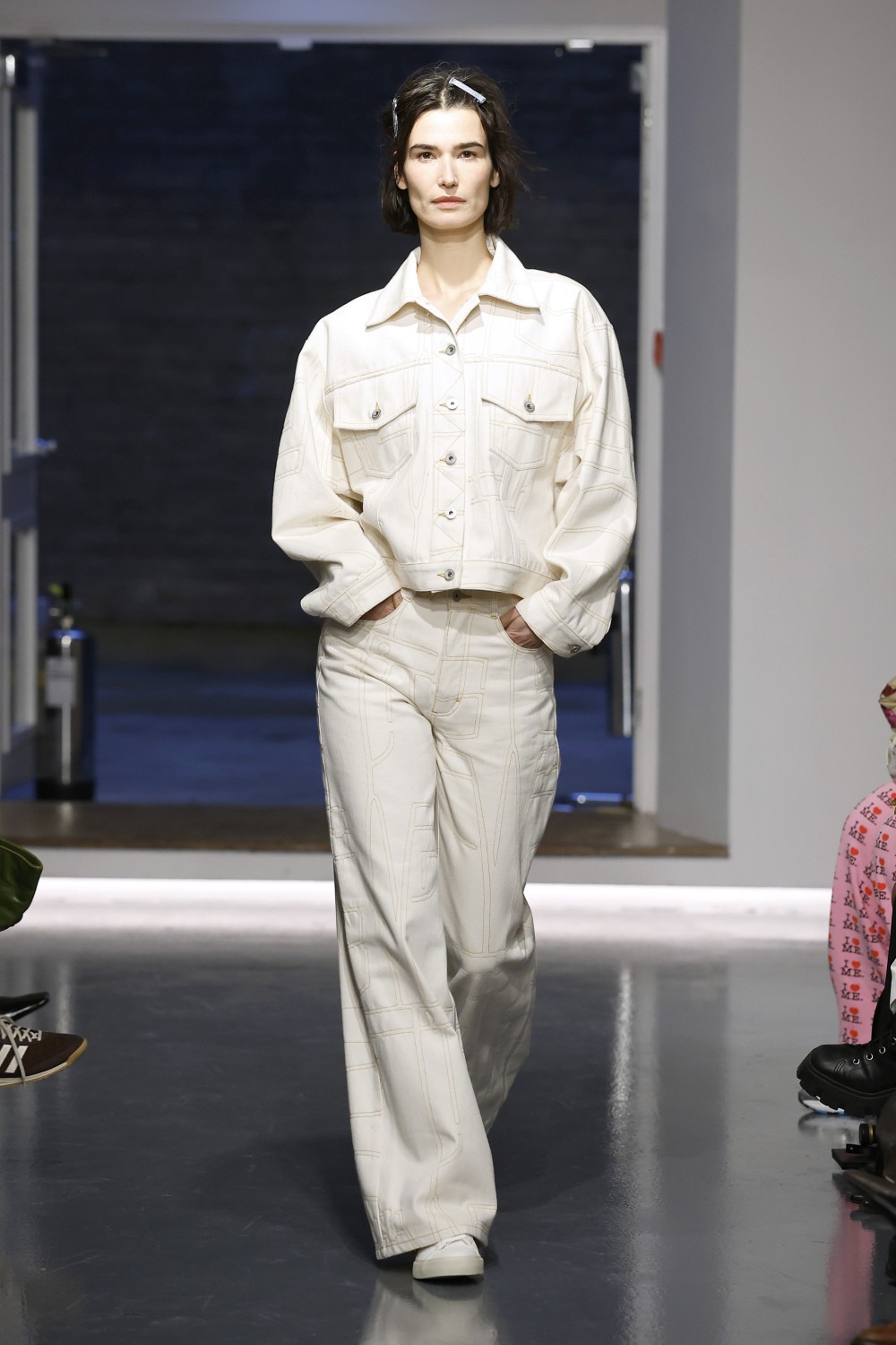 Ksenia Schnaider FW26: cuando el denim rompe las reglas