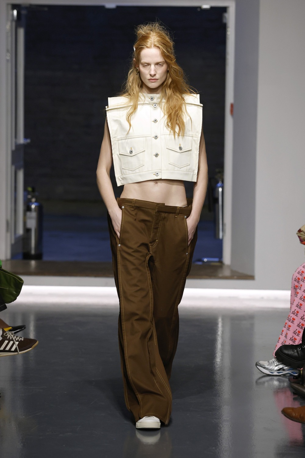 Ksenia Schnaider FW26: cuando el denim rompe las reglas