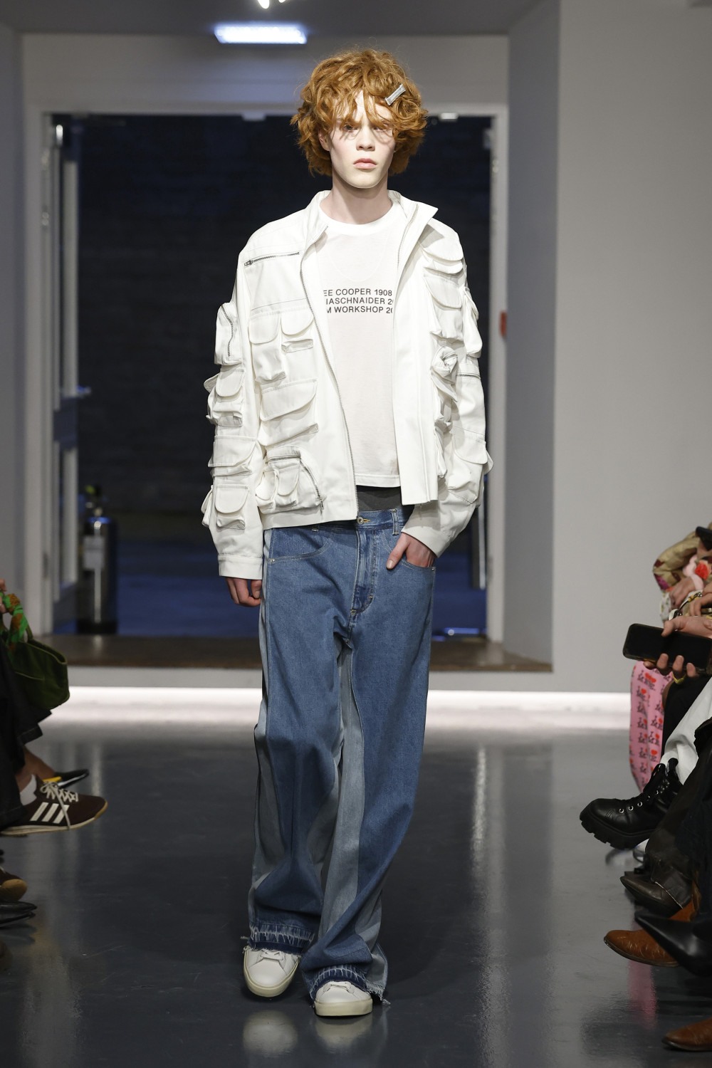Ksenia Schnaider FW26: cuando el denim rompe las reglas