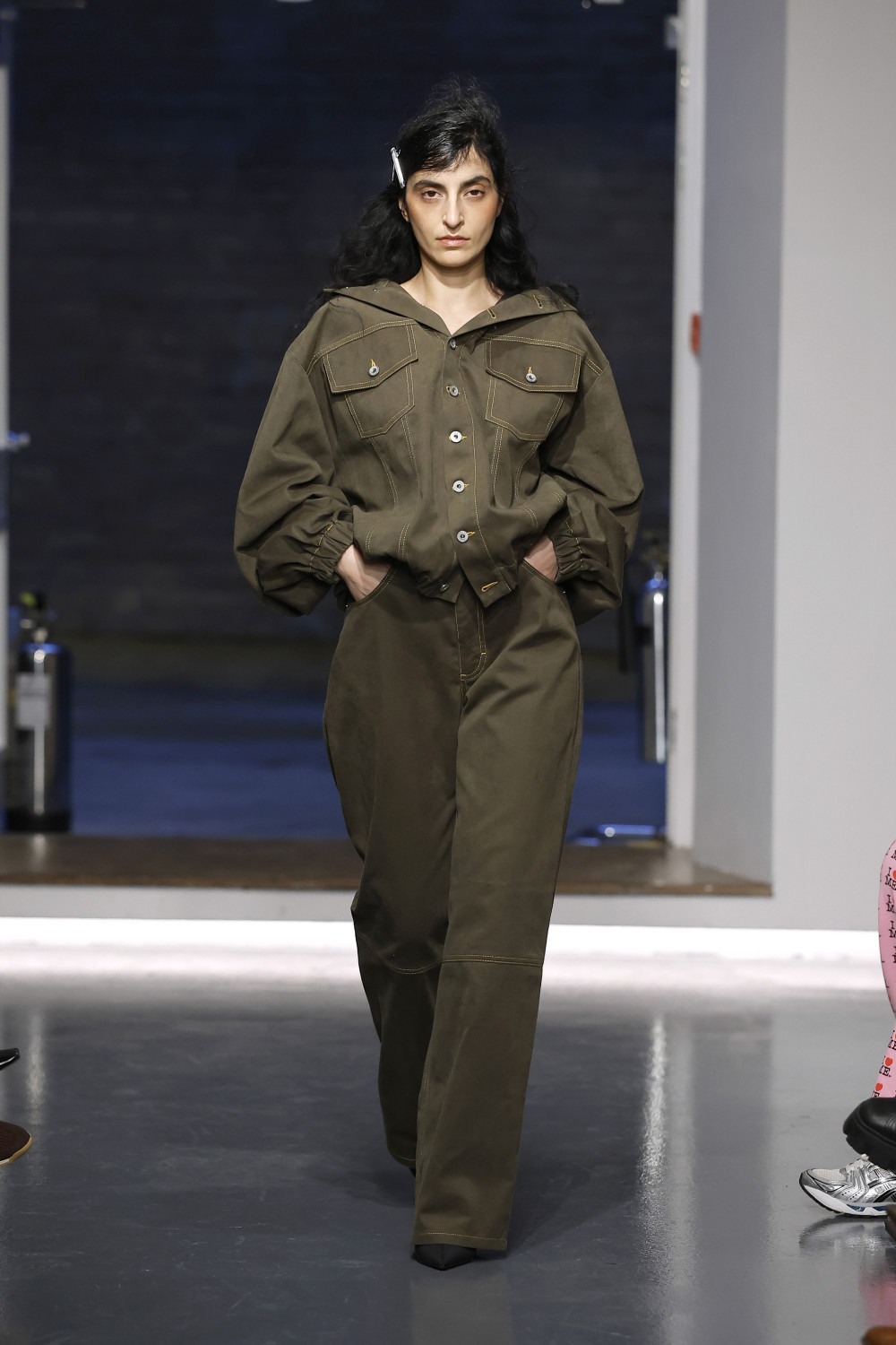 Ksenia Schnaider FW26: cuando el denim rompe las reglas