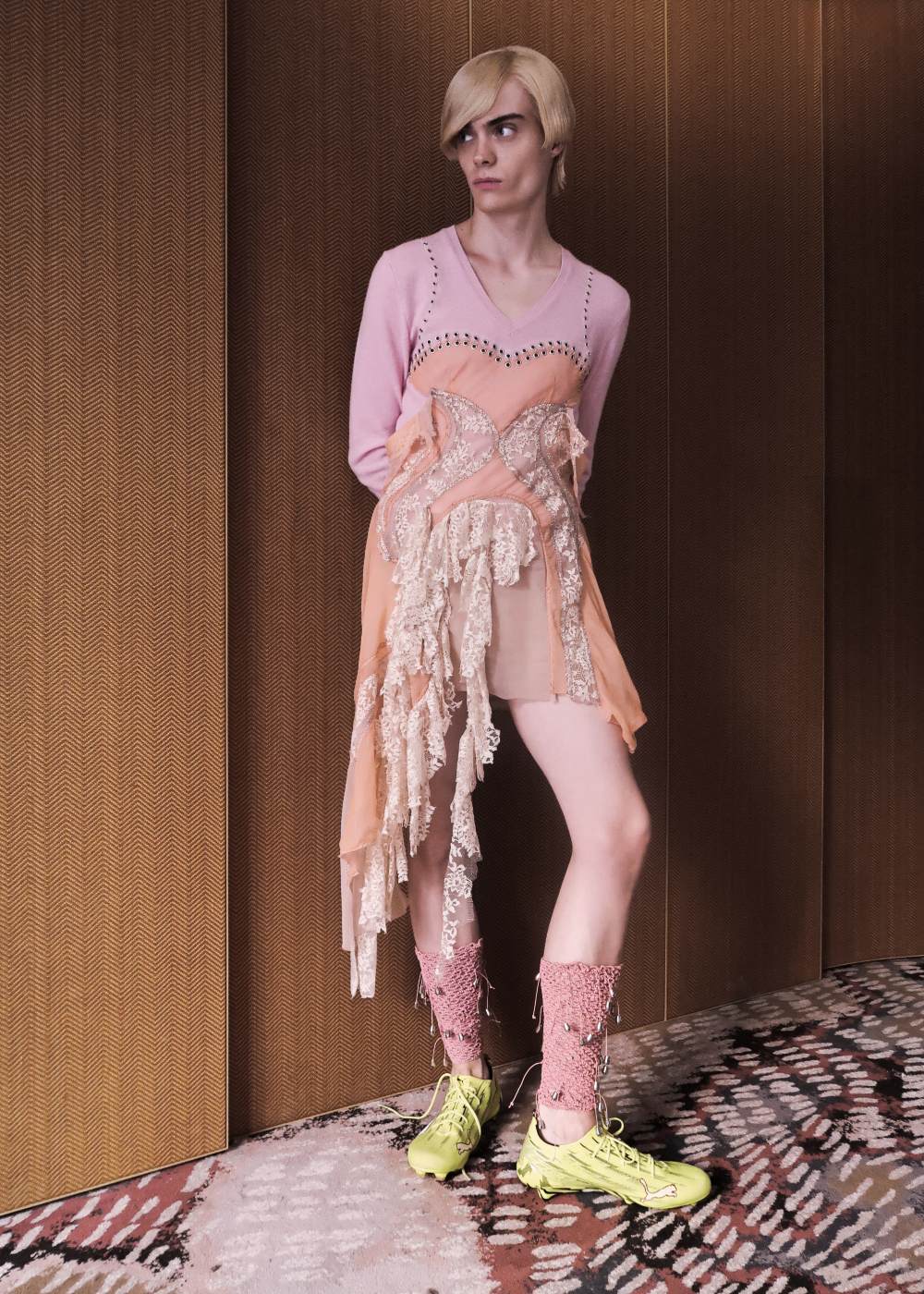 Gui Rosa SS27: el punk se viste de color en su fiesta debut