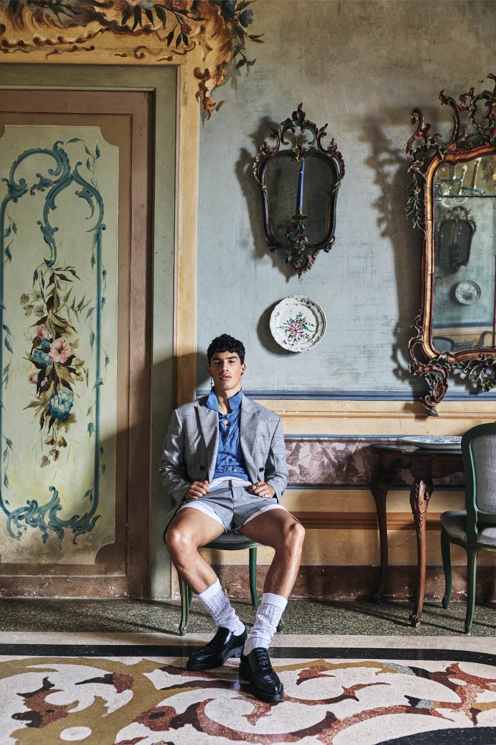 Dsquared2 SS27: la nueva masculinidad usa rosarios y cruces