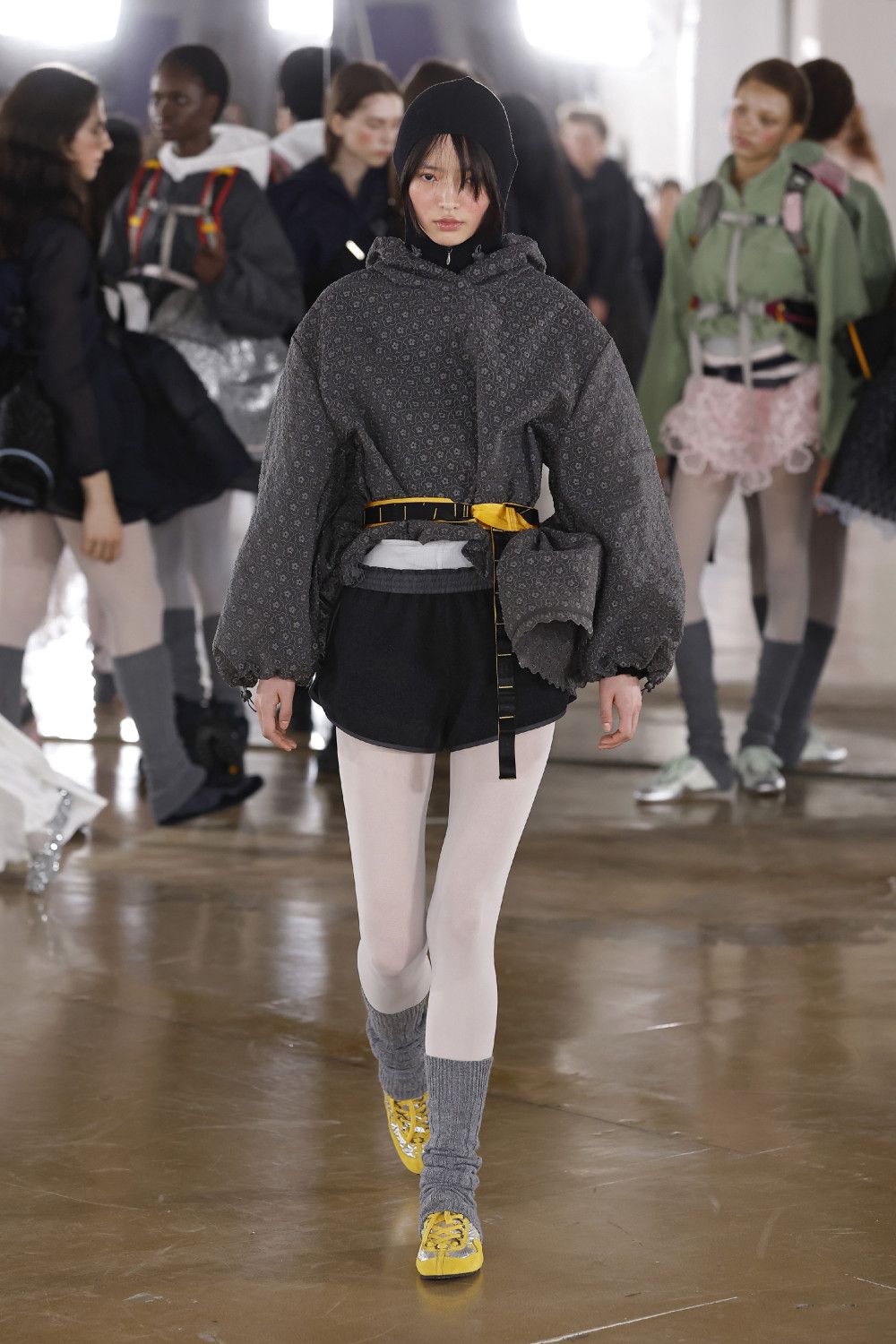 Cecilie Bahnsen FW26: bailarinas deportivas y románticas