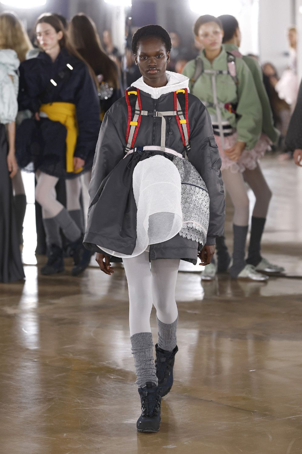 Cecilie Bahnsen FW26: bailarinas deportivas y románticas