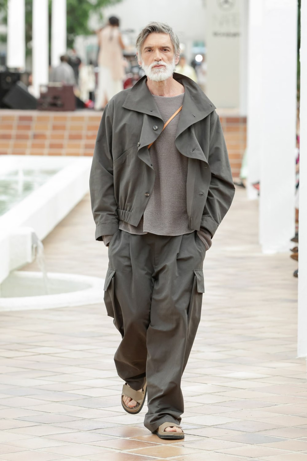 Adolfo Domínguez SS27: donde nace el color con moda ligera