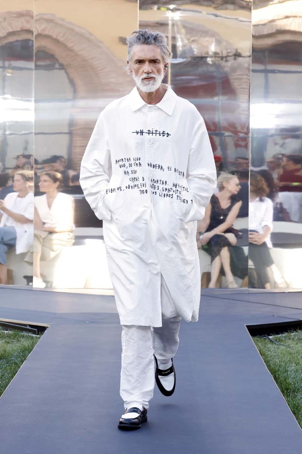 Acromatyx ubican la luz sin dejar el negro en MBFW Madrid