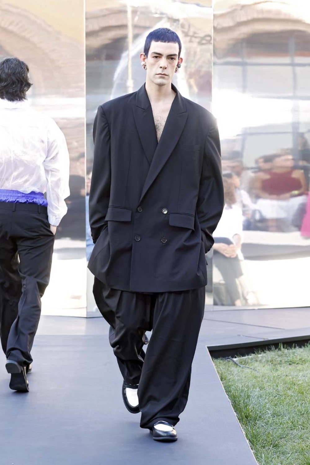 Acromatyx ubican la luz sin dejar el negro en MBFW Madrid