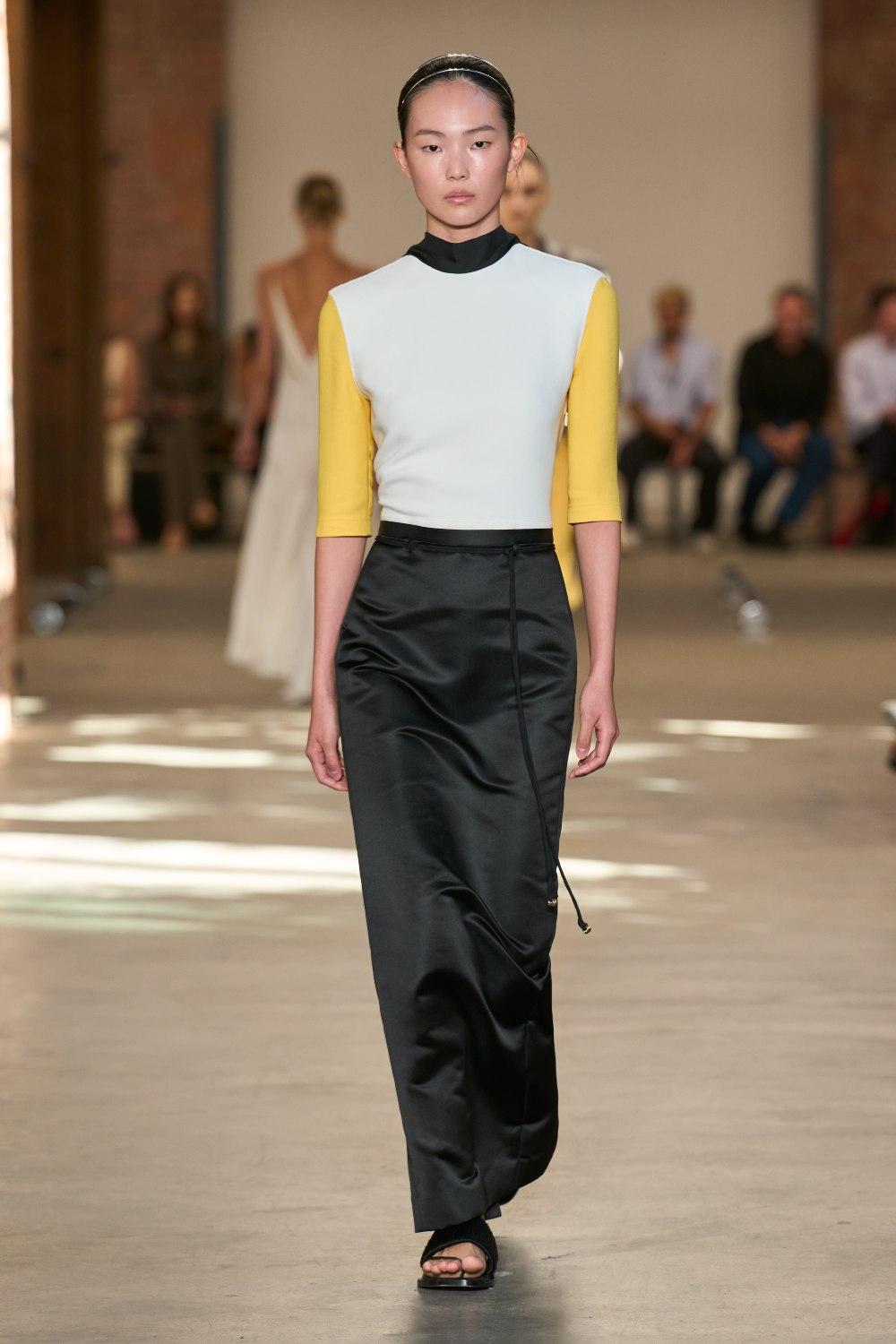 Calvin Klein Primavera 2027: desviste el minimalismo puro