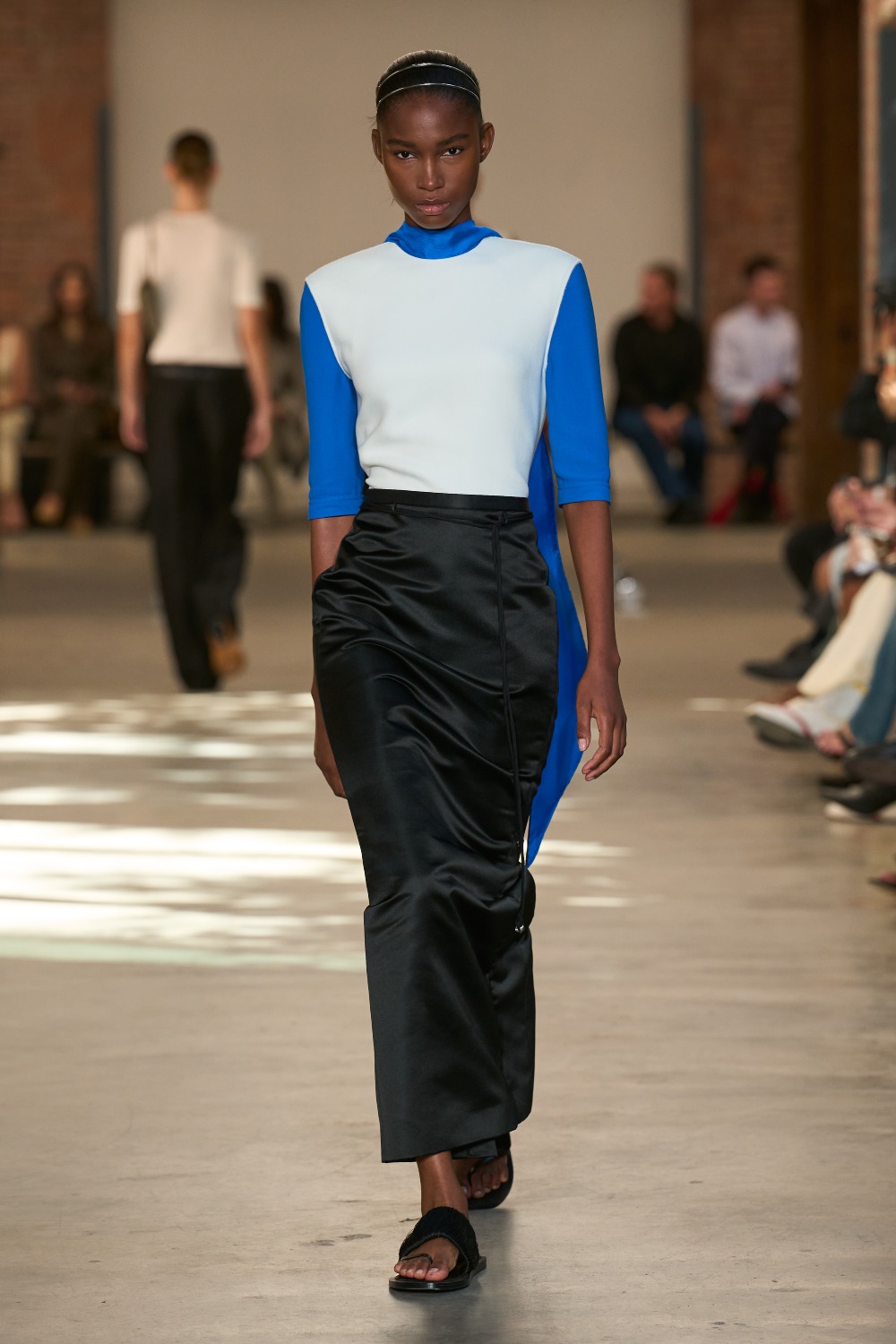 Calvin Klein Primavera 2027: desviste el minimalismo puro