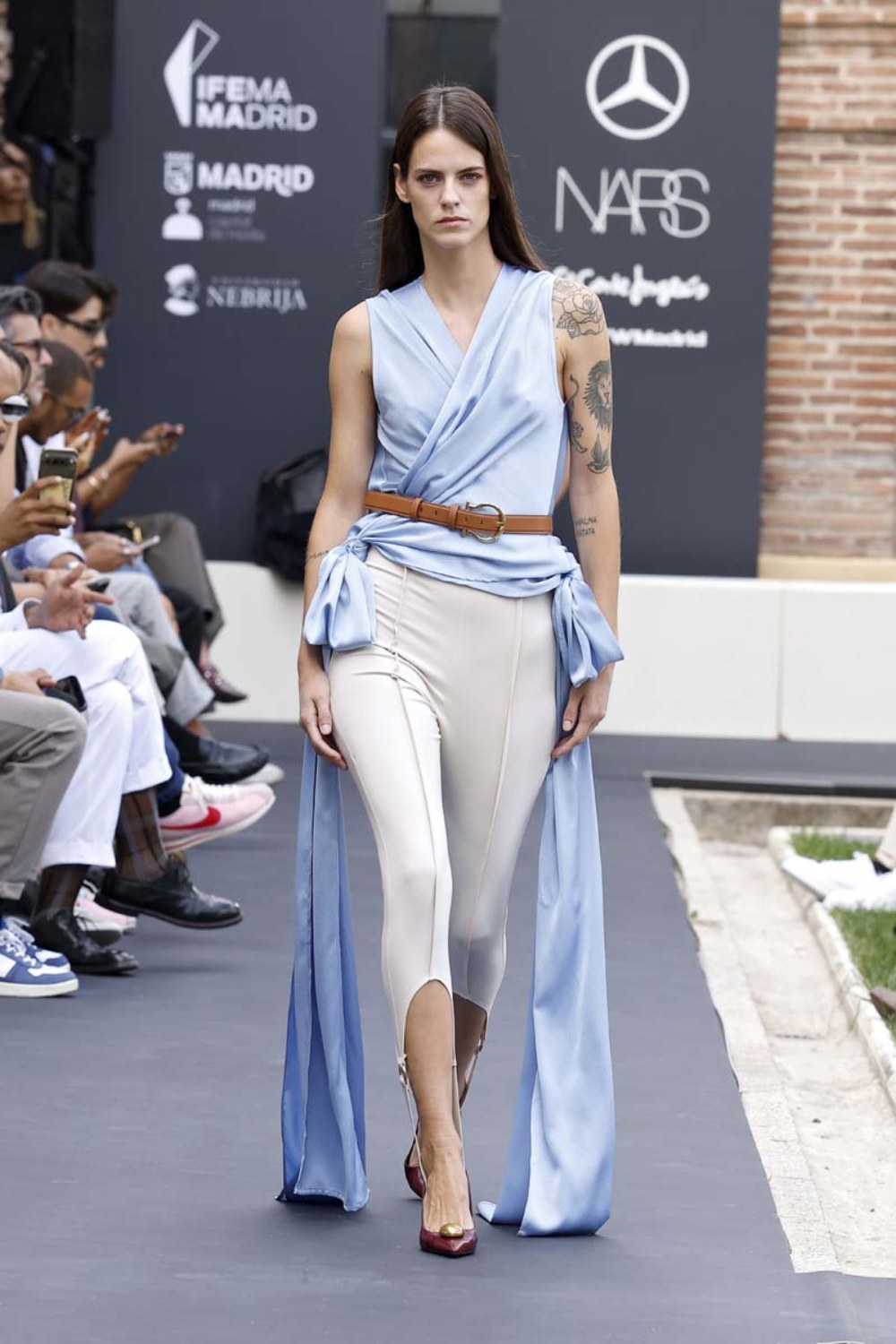 Moisés Nieto dibuja a su mujer andaluza en MBFW Madrid