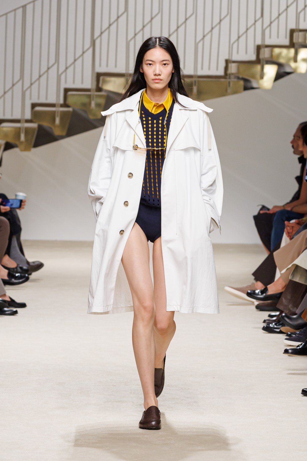 Tod’s SS27: cómo el cuero se aligera en el diseño femenino