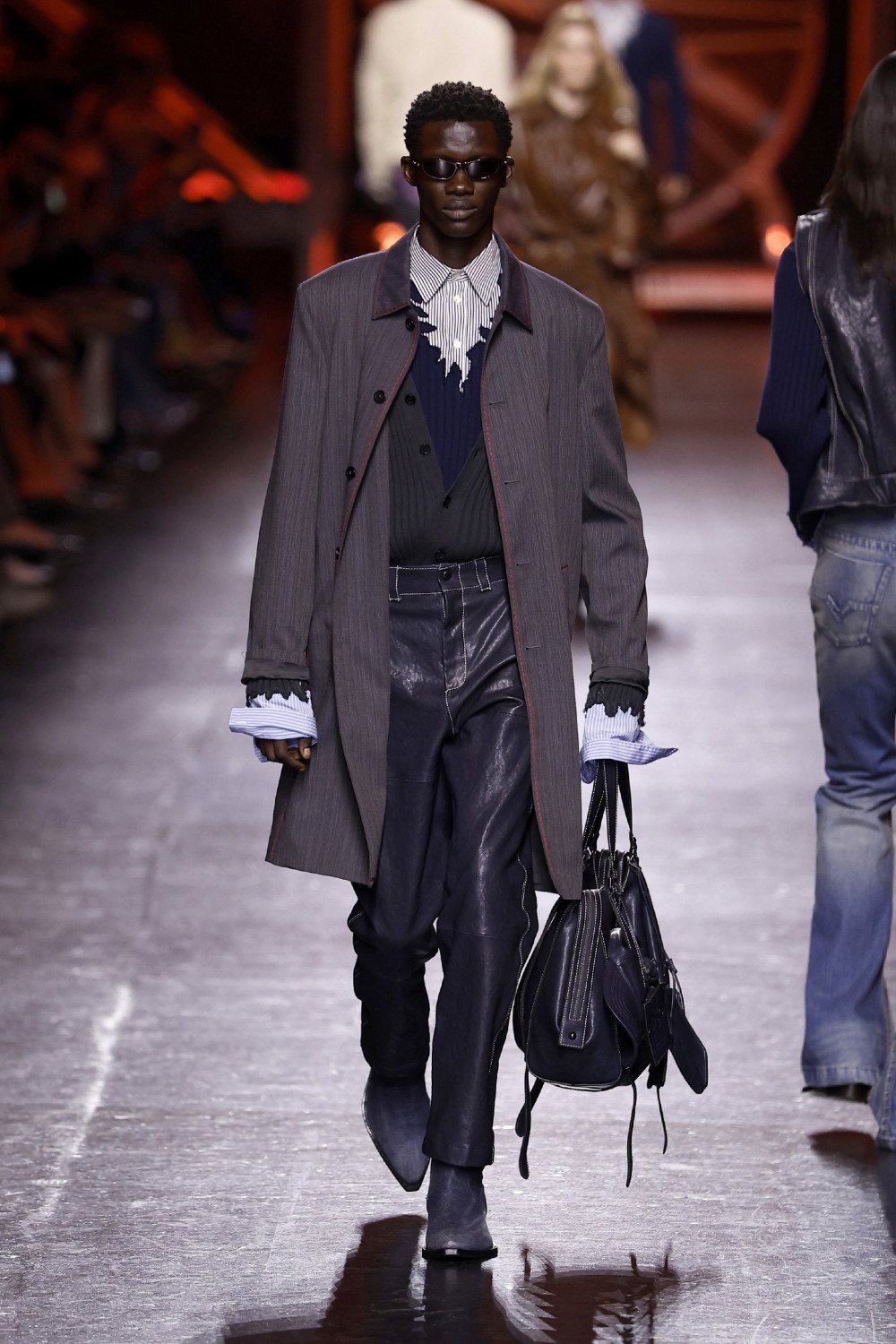 Glenn Martens se despide de Diesel con su colección SS27