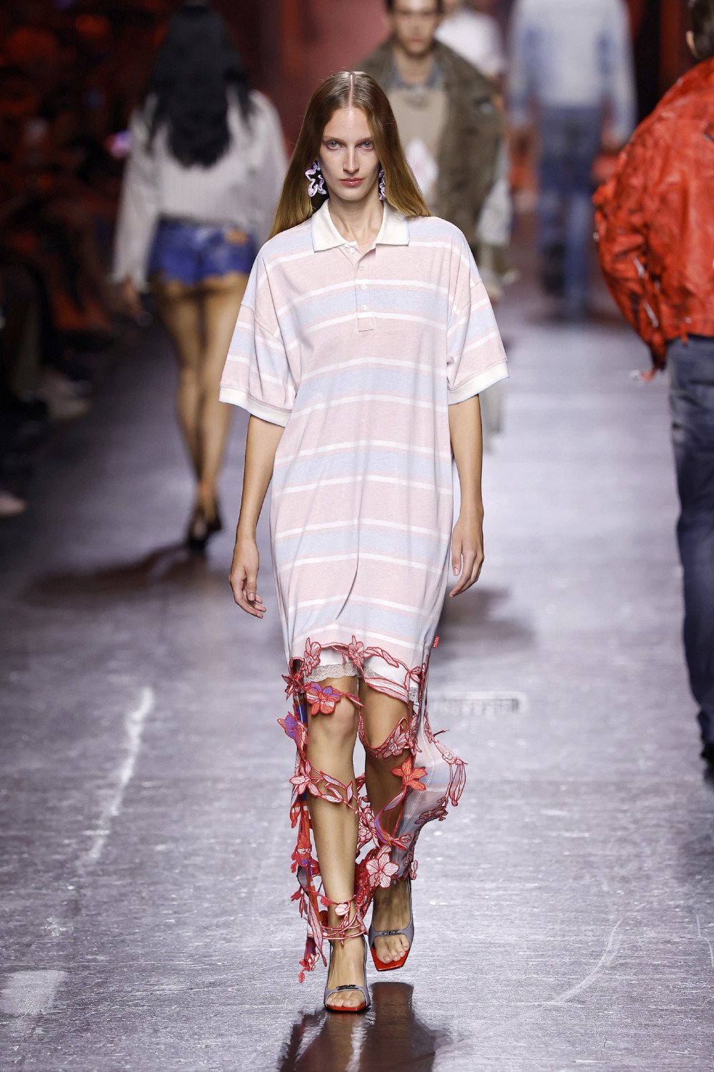Glenn Martens se despide de Diesel con su colección SS27