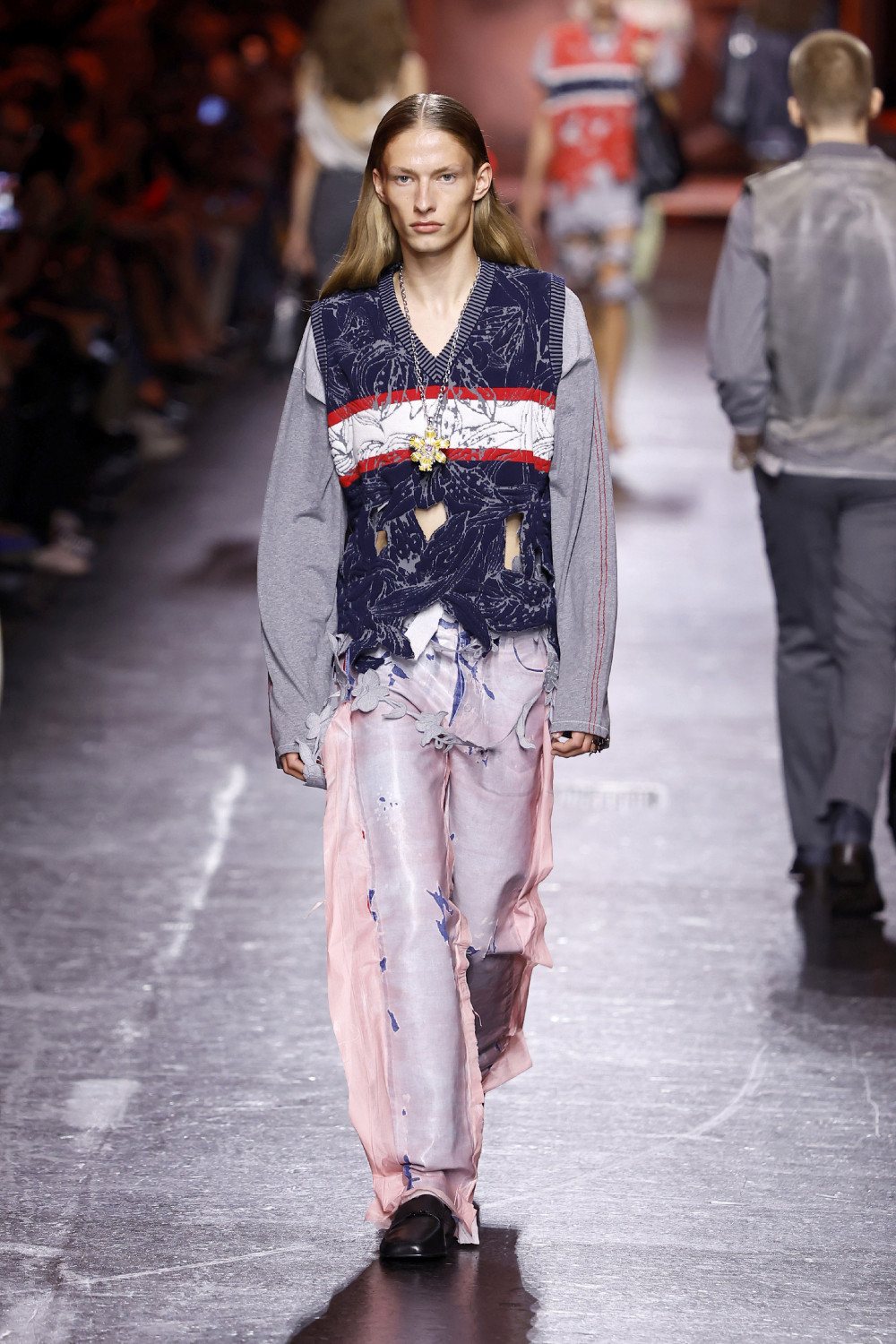 Glenn Martens se despide de Diesel con su colección SS27