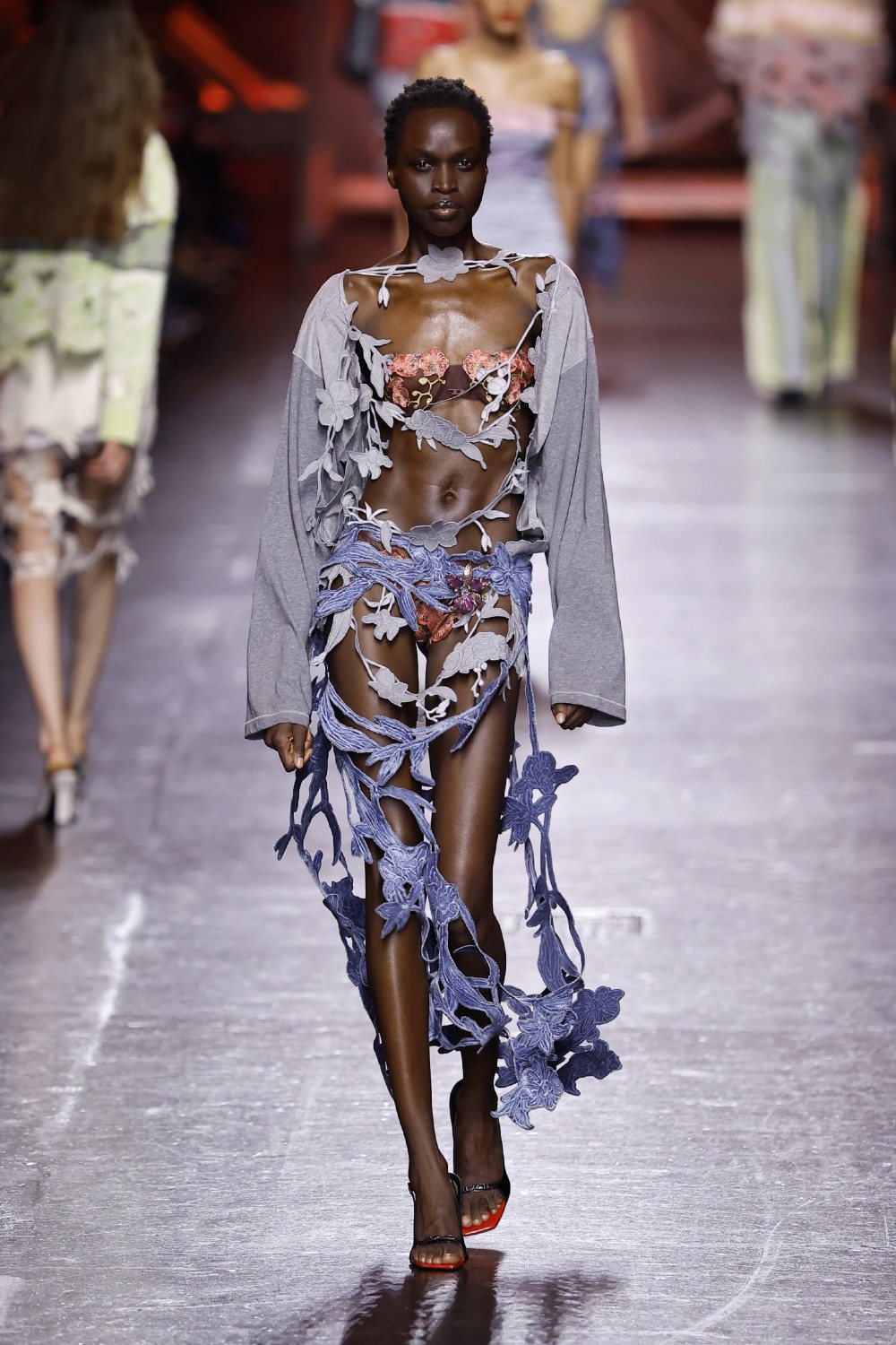 Glenn Martens se despide de Diesel con su colección SS27