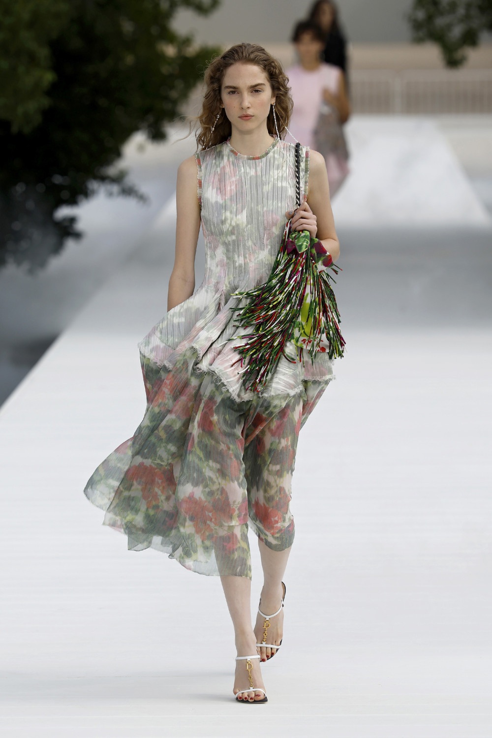 Anderson apuesta por lo ultra ligero para Dior Mujer SS27