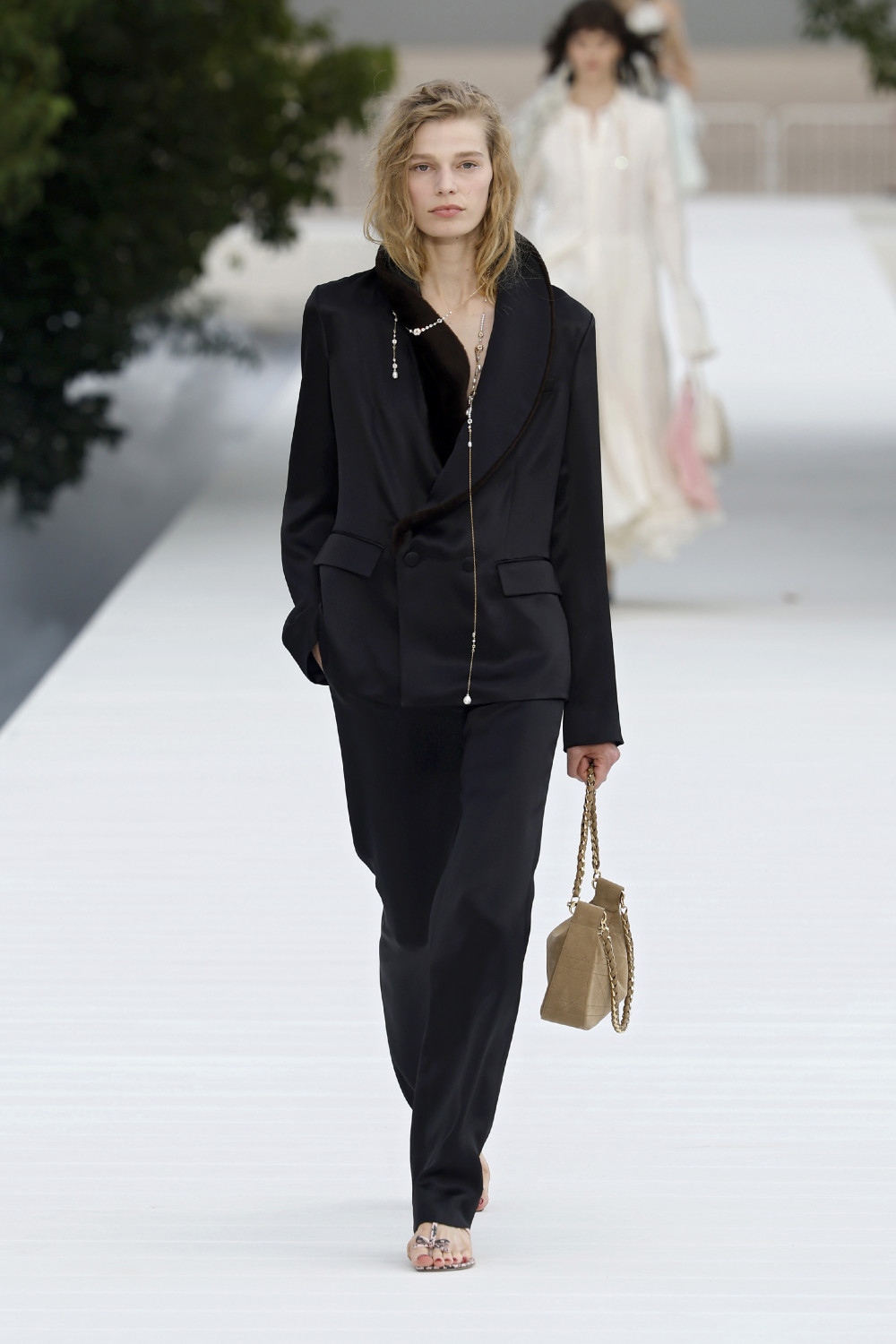 Anderson apuesta por lo ultra ligero para Dior Mujer SS27