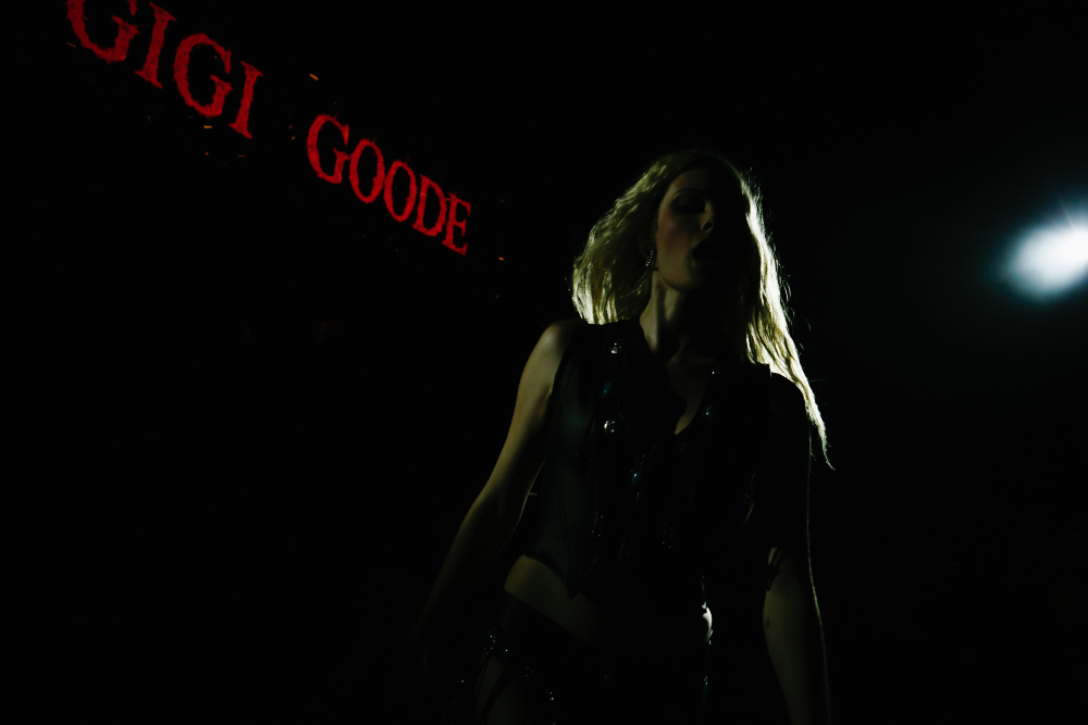 Cuando Gigi Goode llega a Lío Ibiza, revoluciona la isla