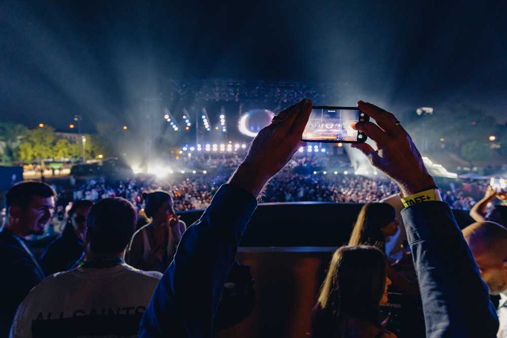 Festival de música electrónica sin humos con IQOS x Zamna
