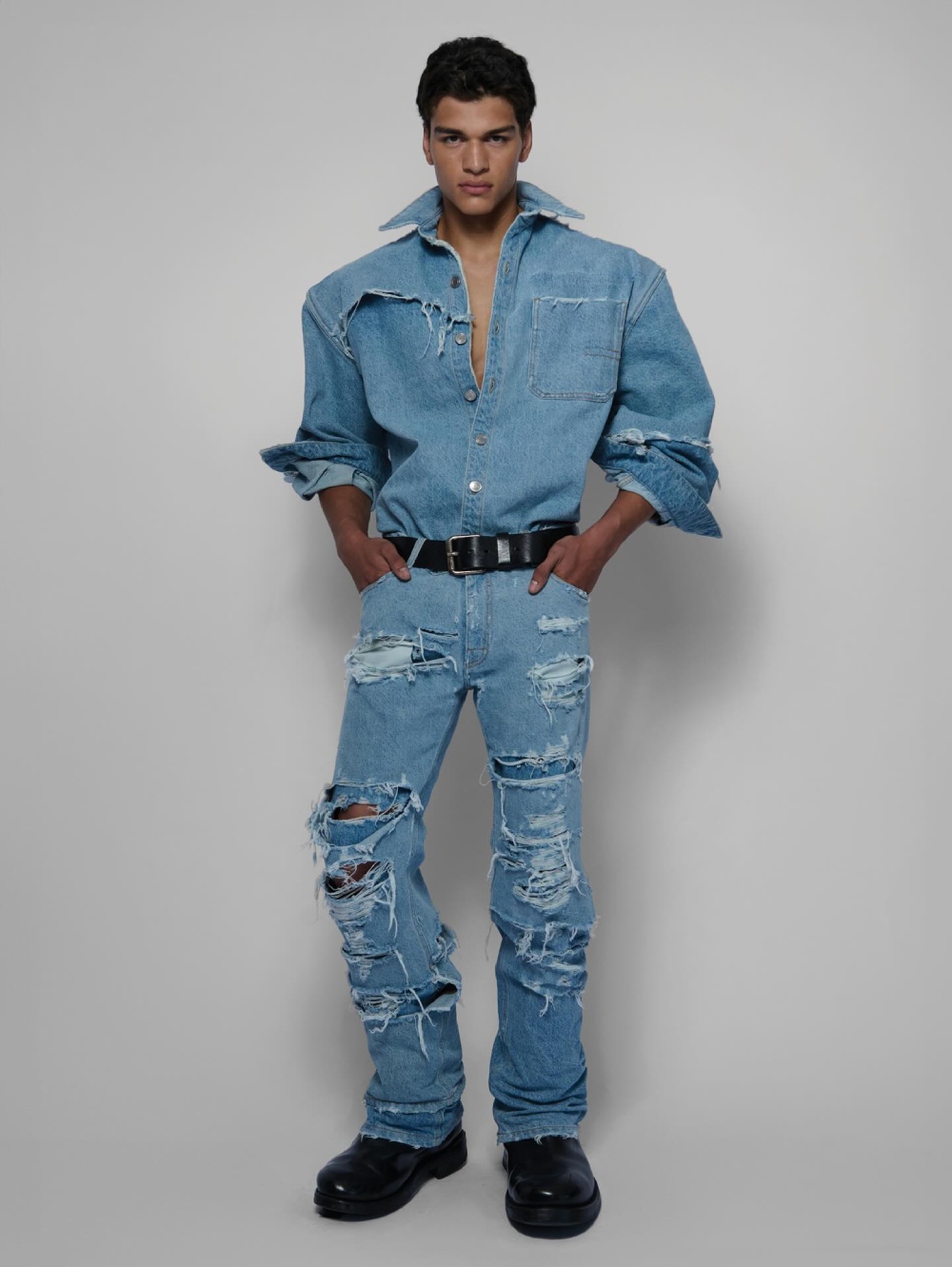 Greg Ross presenta su primera colección Primavera Verano