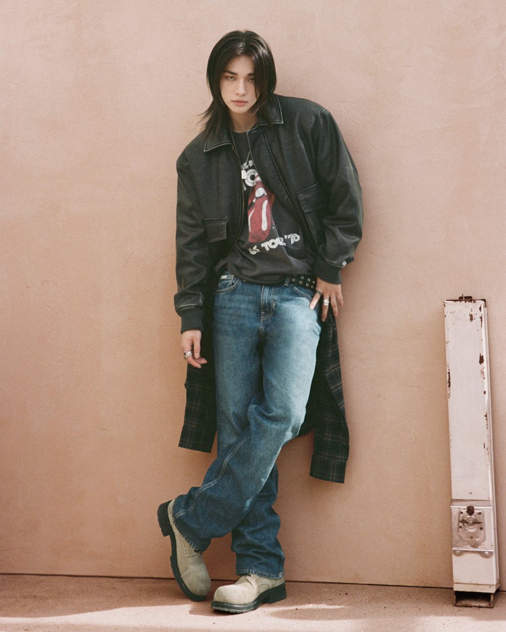 Hyunjin es el nuevo símbolo de denim americano para Guess