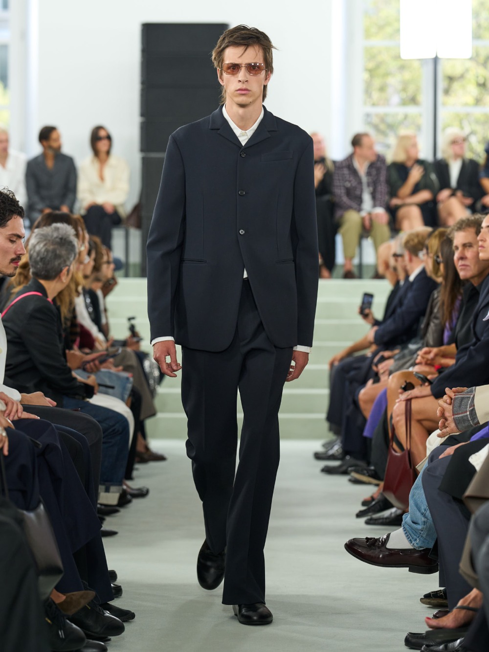 Jil Sander SS27 trae minimalismo desprolijo e imperfecto