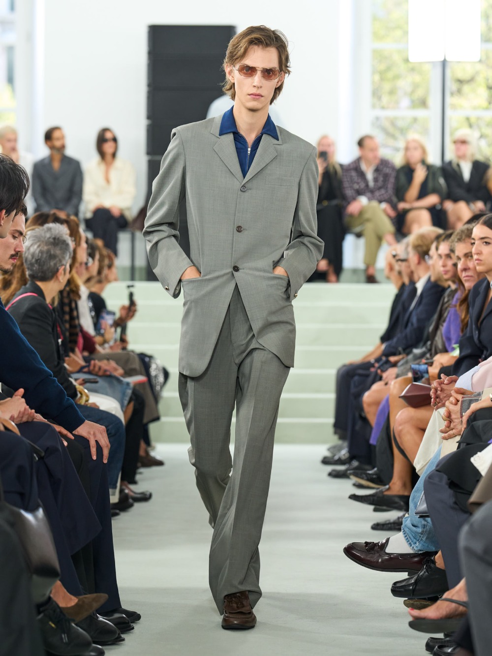 Jil Sander SS27 trae minimalismo desprolijo e imperfecto