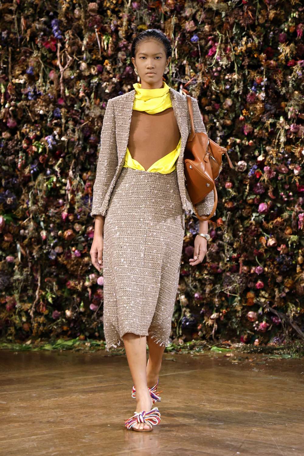 El Margiela SS27 de Martens enfrenta rigidez y suavidad