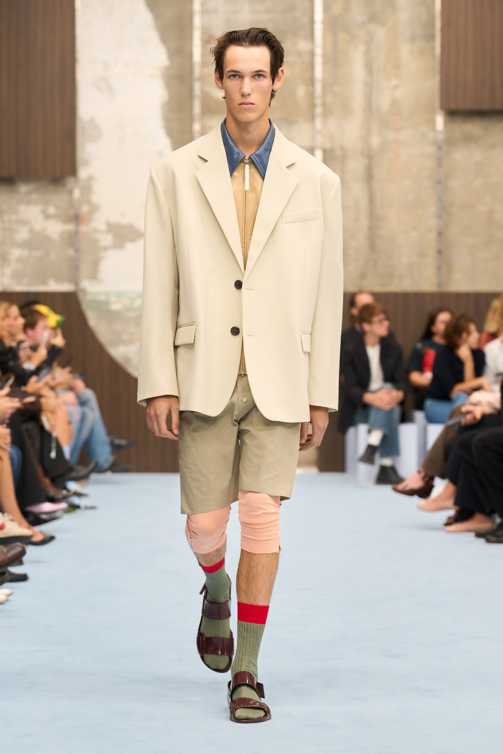 Marni SS27 revela lo interno y juega con la idea de mostrar