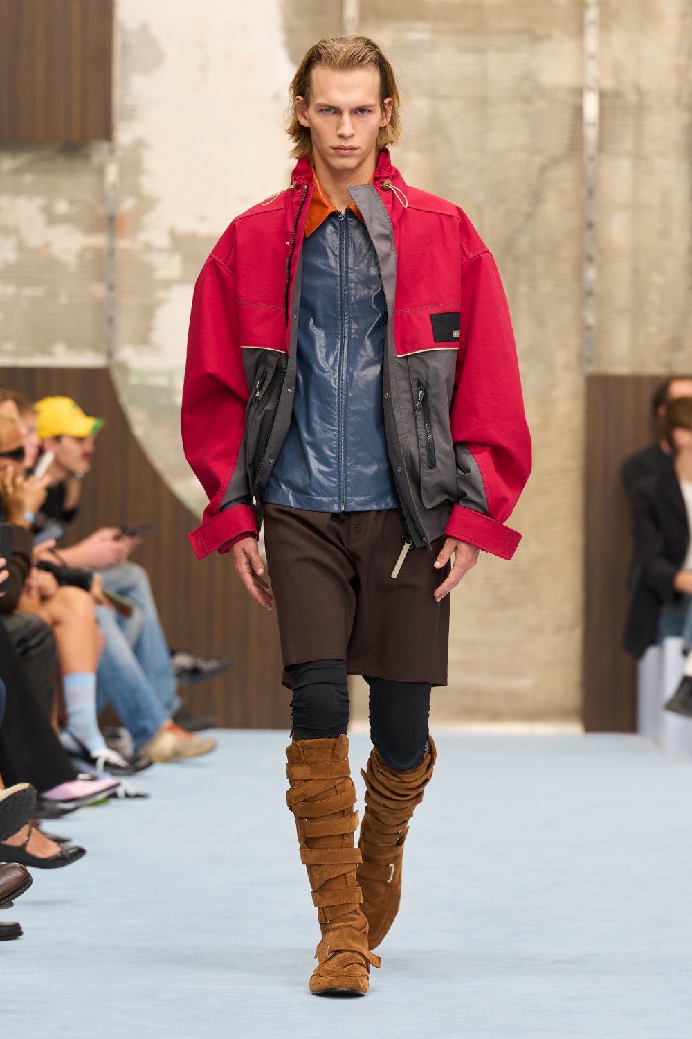 Marni SS27 revela lo interno y juega con la idea de mostrar
