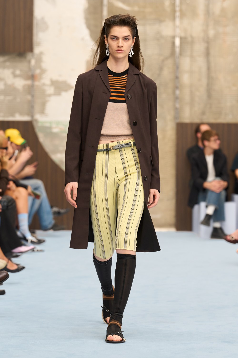 Marni SS27 revela lo interno y juega con la idea de mostrar
