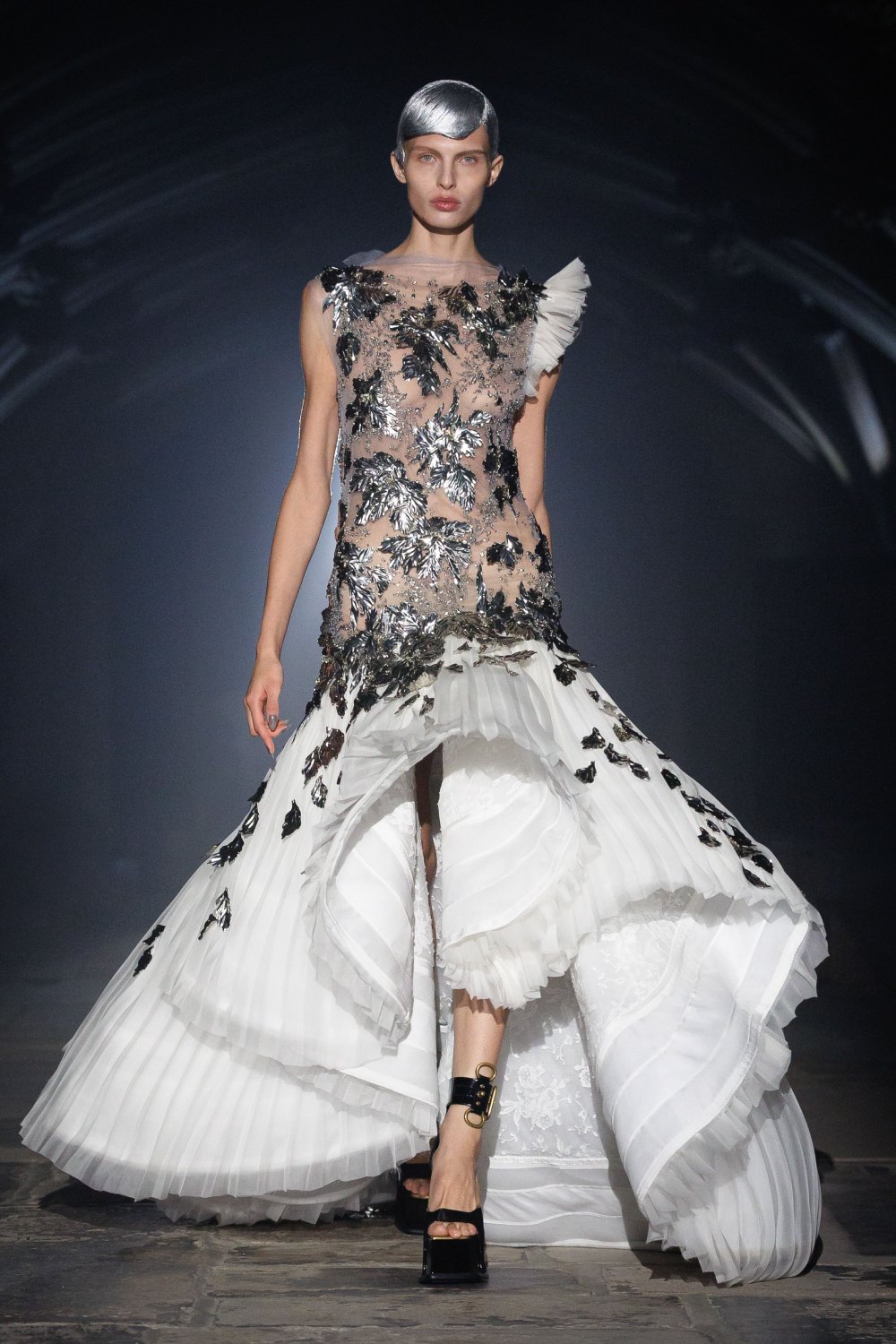 Seán McGirr encontró el punto del nuevo McQueen en SS27