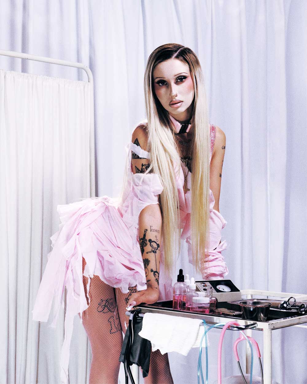 Metrika estrena Porno y anuncia disco y gira mundial