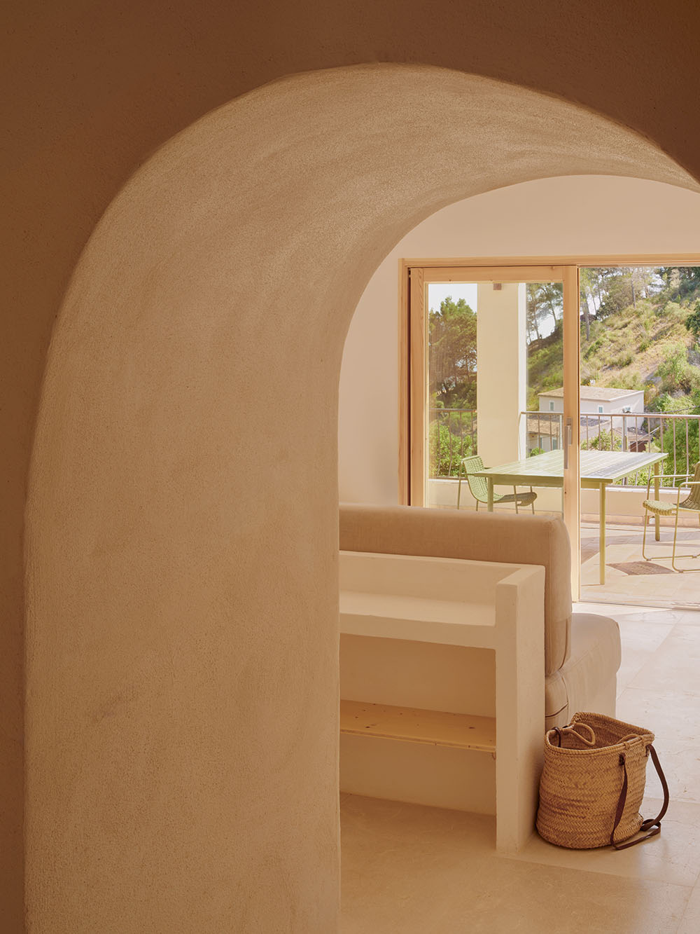 Ca Sa Font: Miel Arquitectos alarga el verano mallorquín